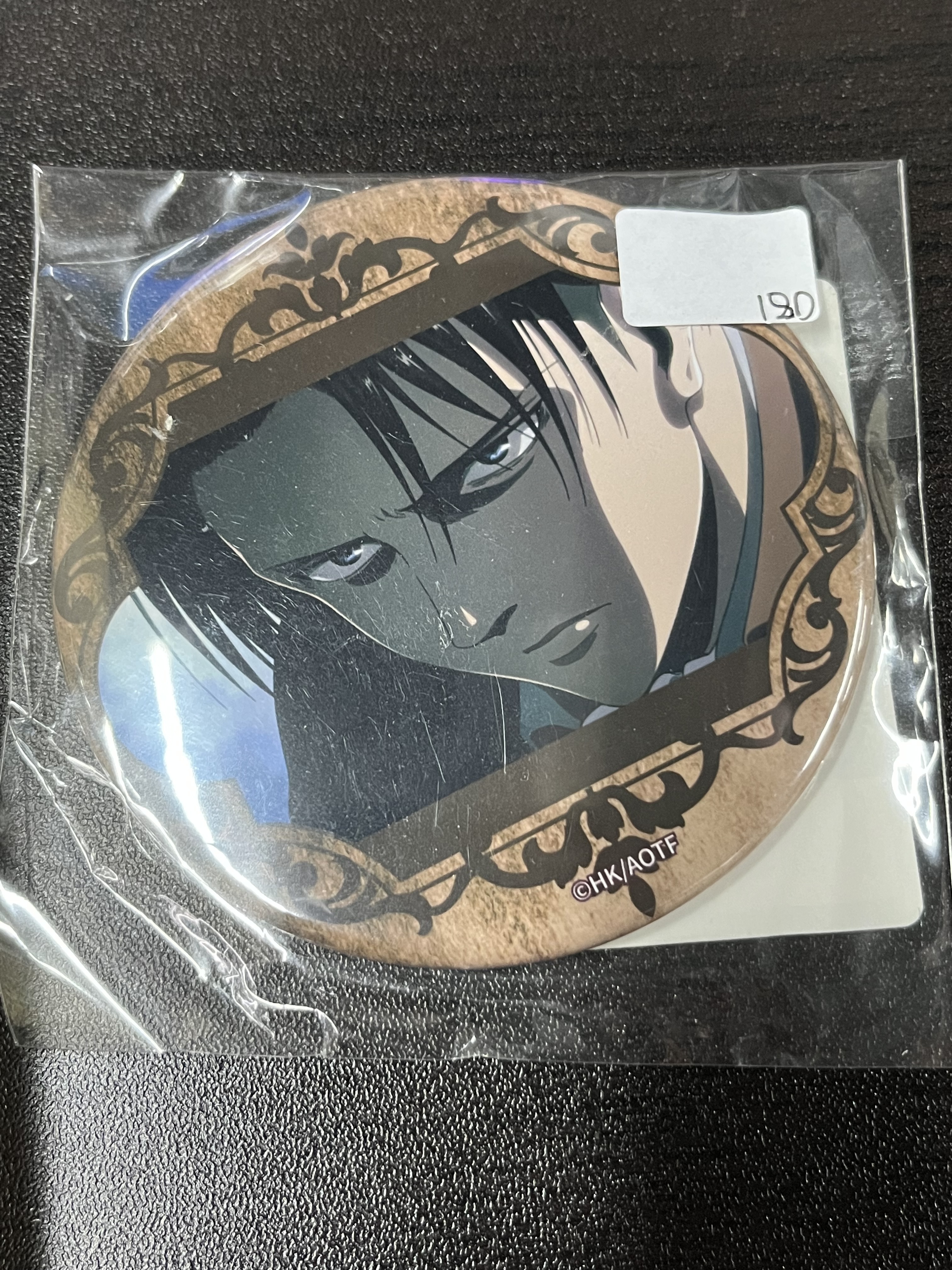 進擊的巨人 LEVI 襟章#292