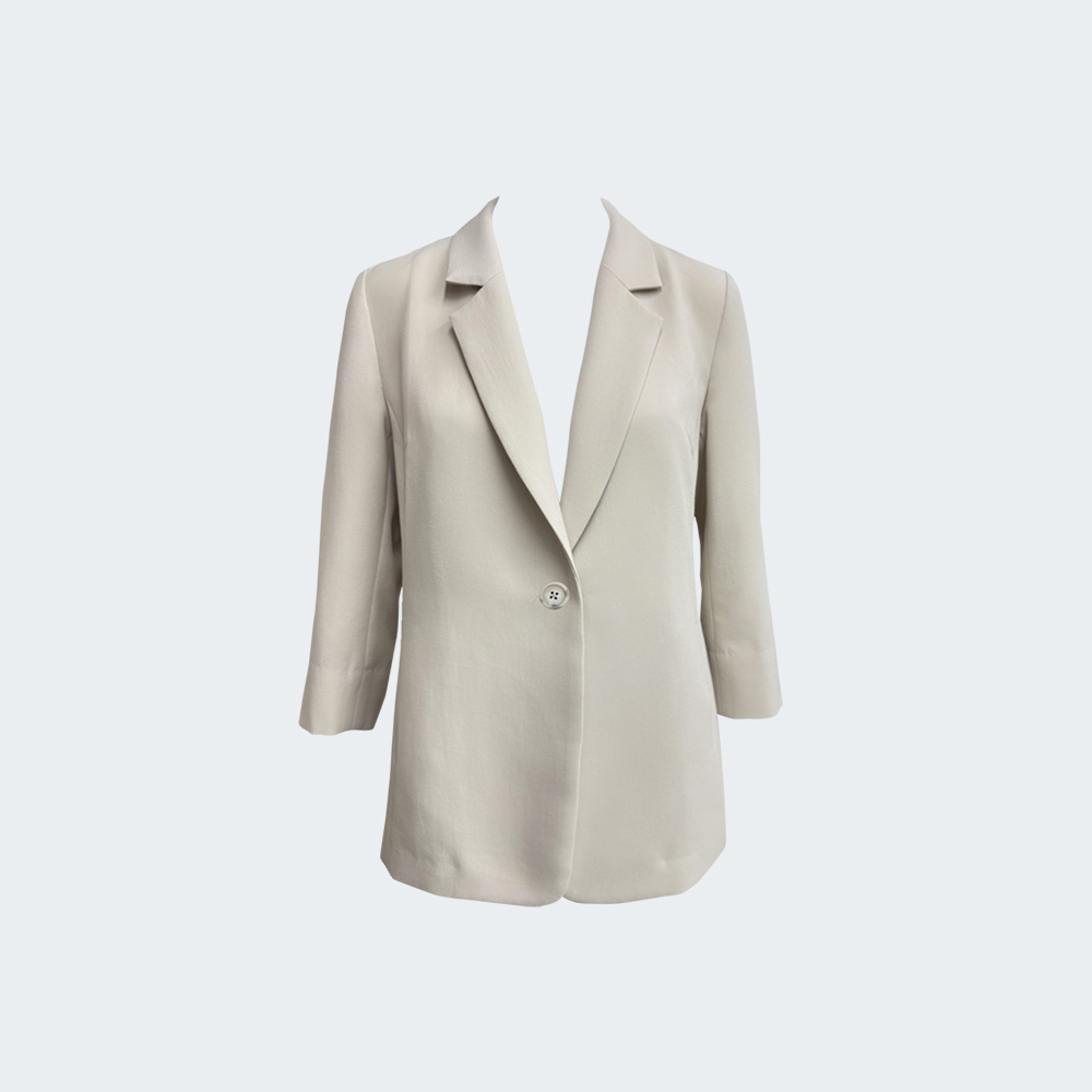 輕雅剪裁西裝外套