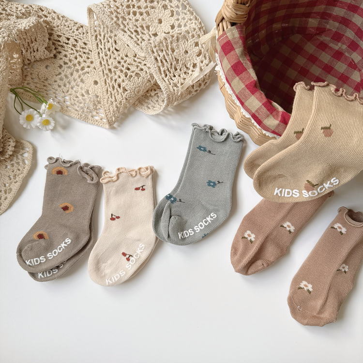 滿版圖木耳邊襪子組