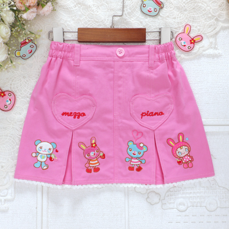 𝐌𝐞𝐳𝐳𝐨 𝐏𝐢𝐚𝐧𝐨 兔兔好友刺繡百褶裙