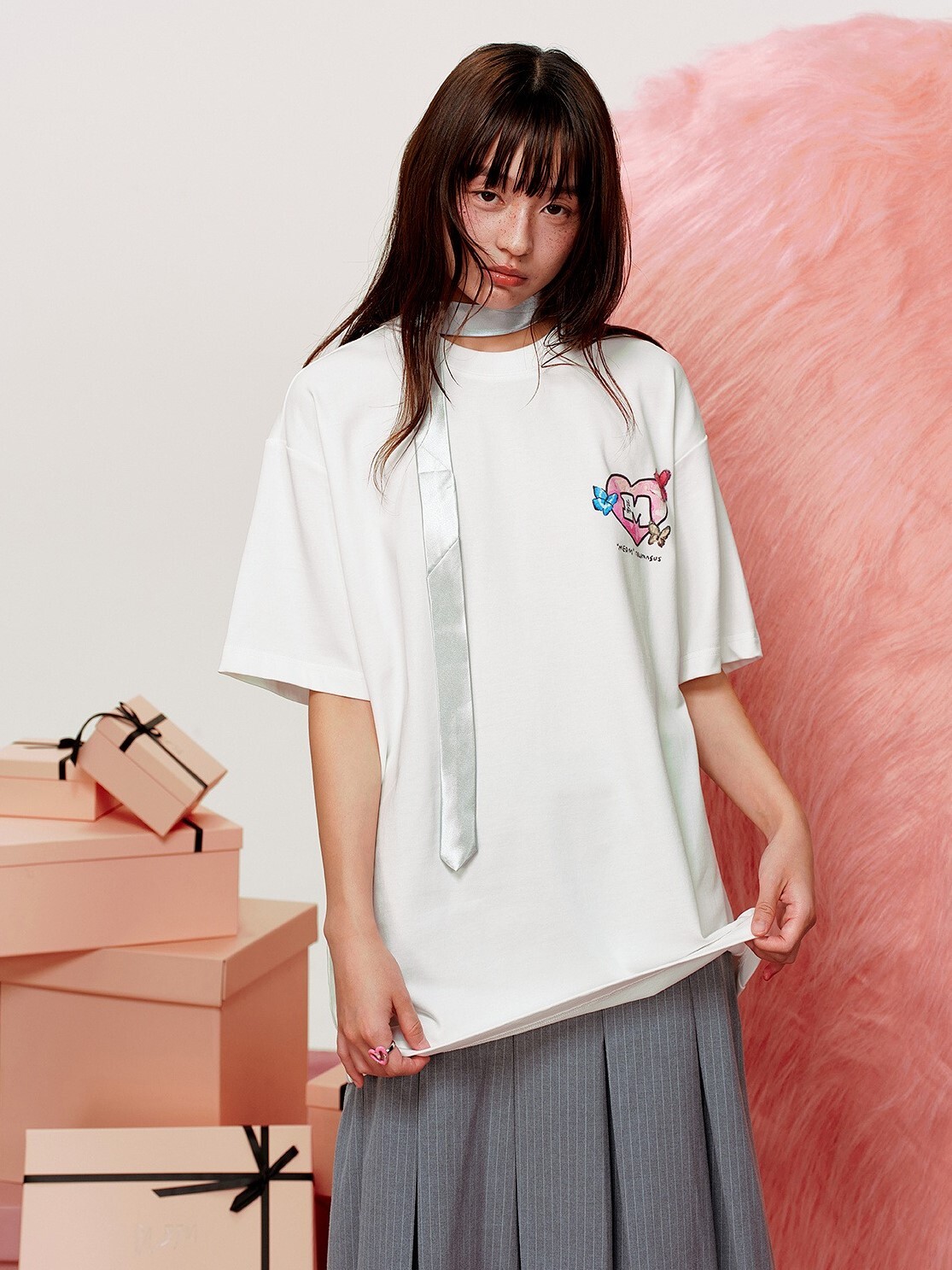 MEDM x NEWMASUS 愛心蝴蝶花朵環繞 短袖T