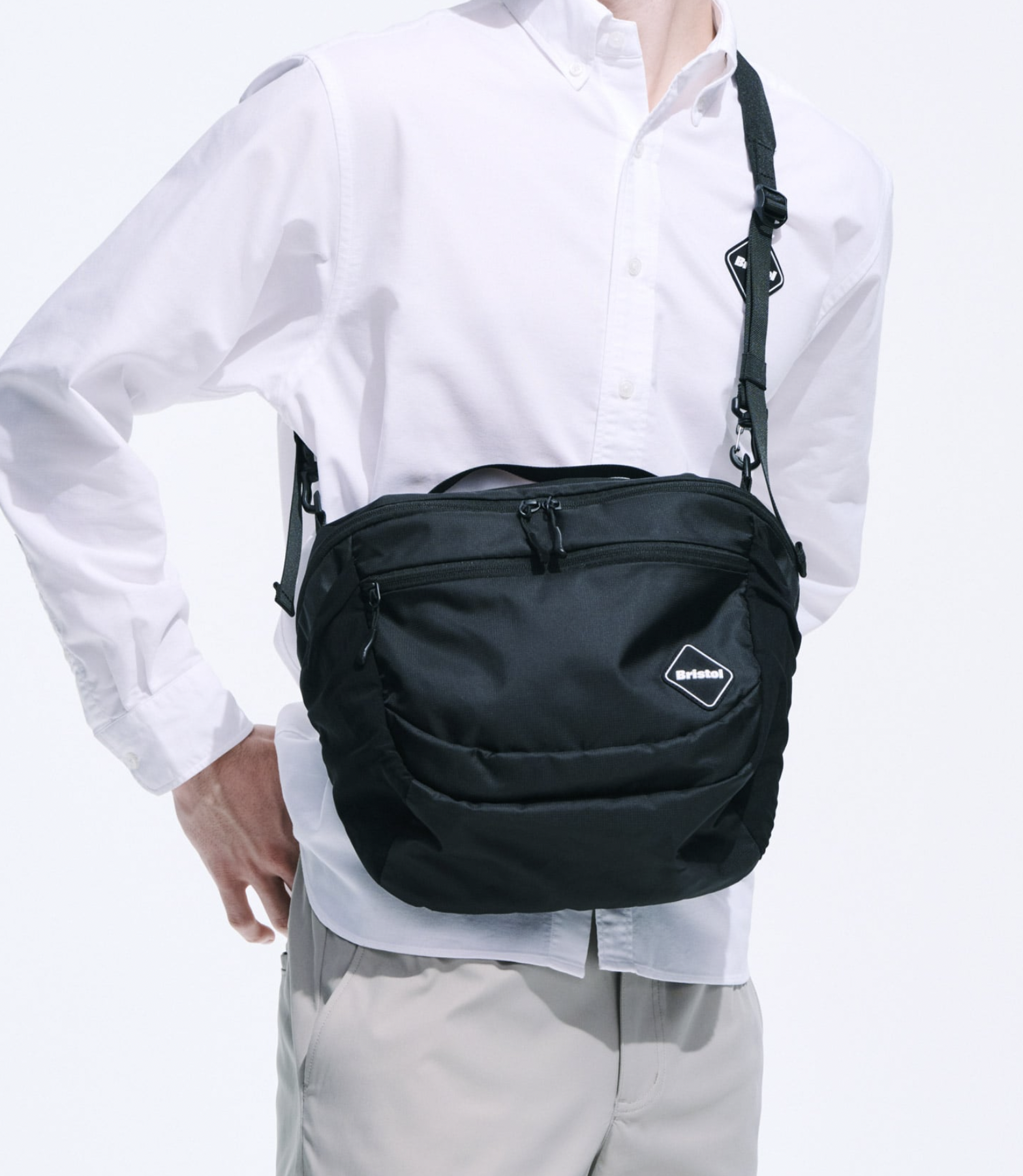 F.C. Real Bristol FW25 TOUR SHOULDER BAG BLACK
