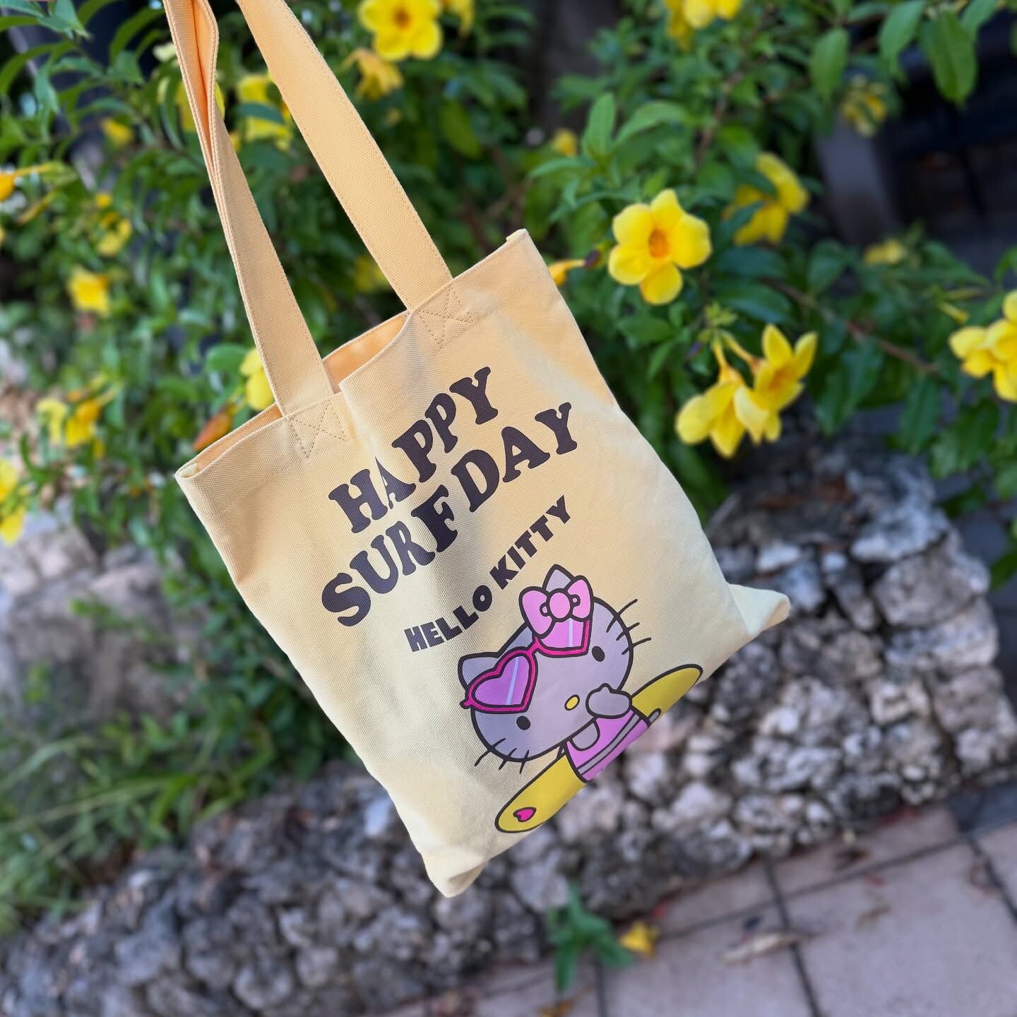 Sanrio 日本限定 夏威夷 曬黑 Hello Kitty 凱蒂貓 三麗鷗 A4 托特包 包包 帆布包