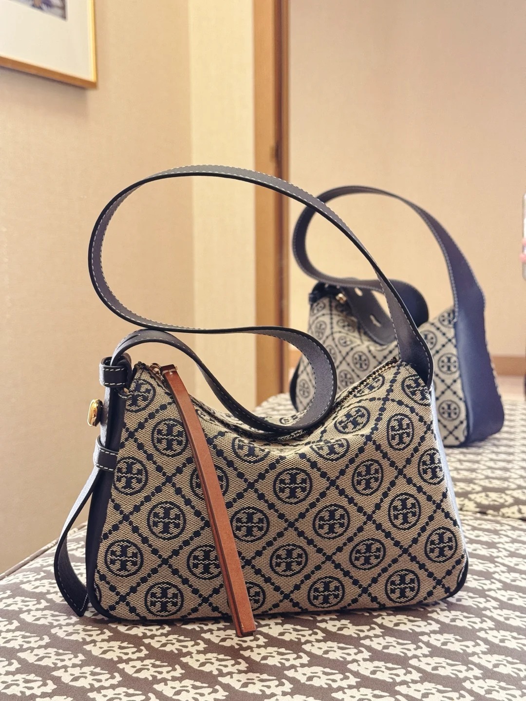 【預購】Tory Burch G082826 Romy T-Monogram 小號肩背包