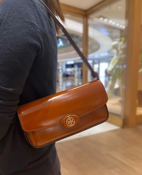 【預購】Tory Burch G082828 Robinson Spazzolato East/West 單肩包