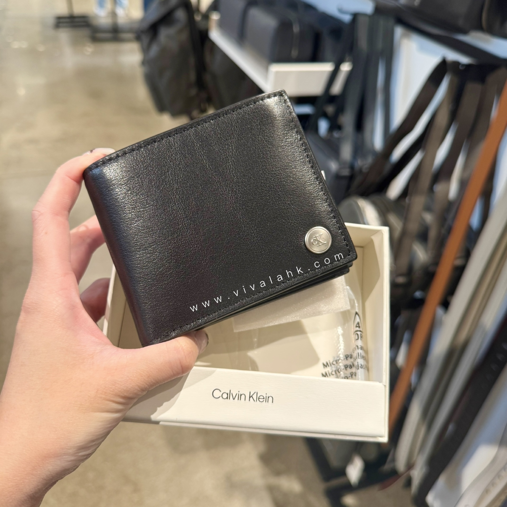 Calvin Klein - 真皮男裝銀包 (8卡位) (4G1056G)