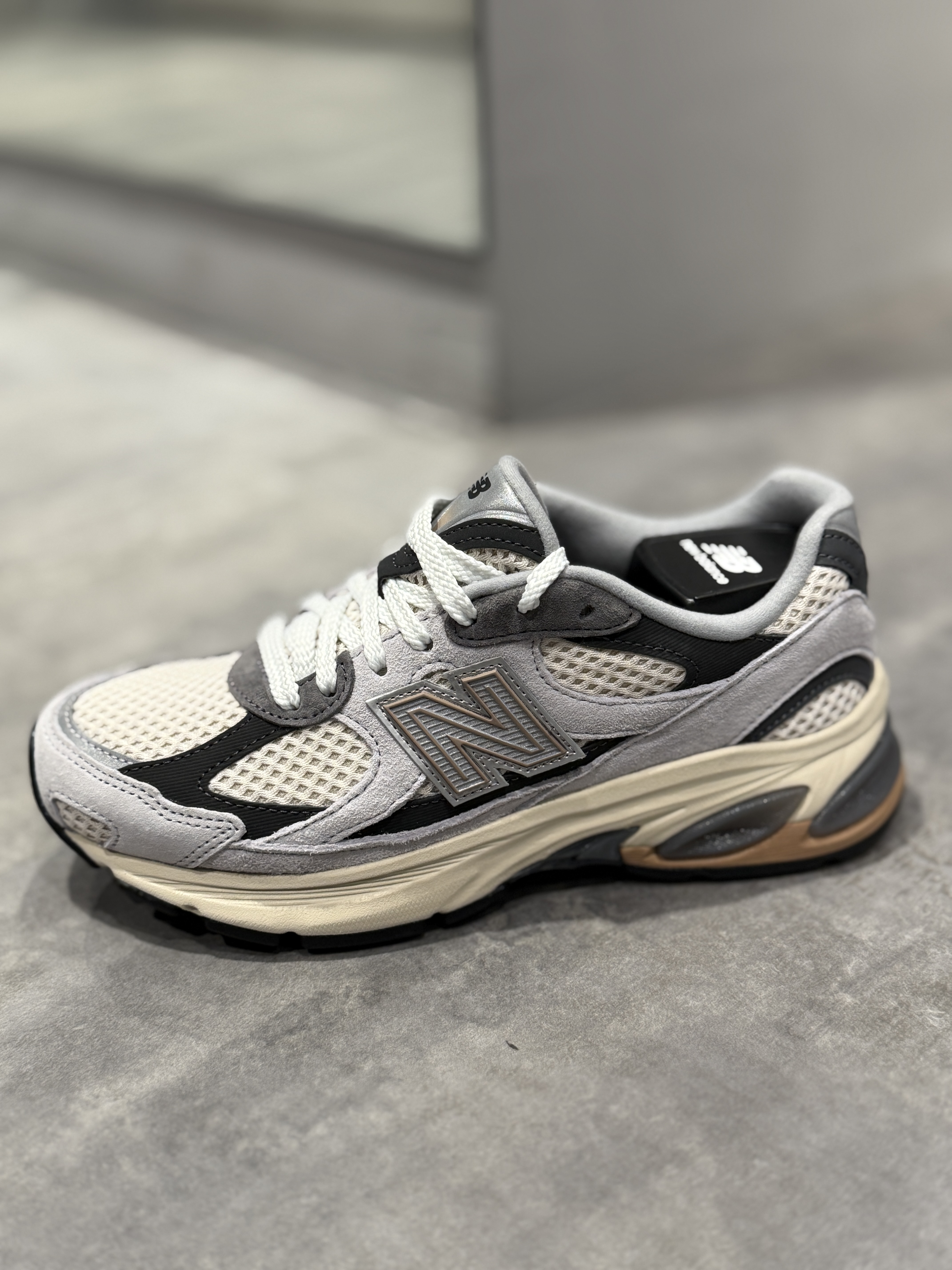 NEW BALANCE 2010 奶油灰 U2010TTO