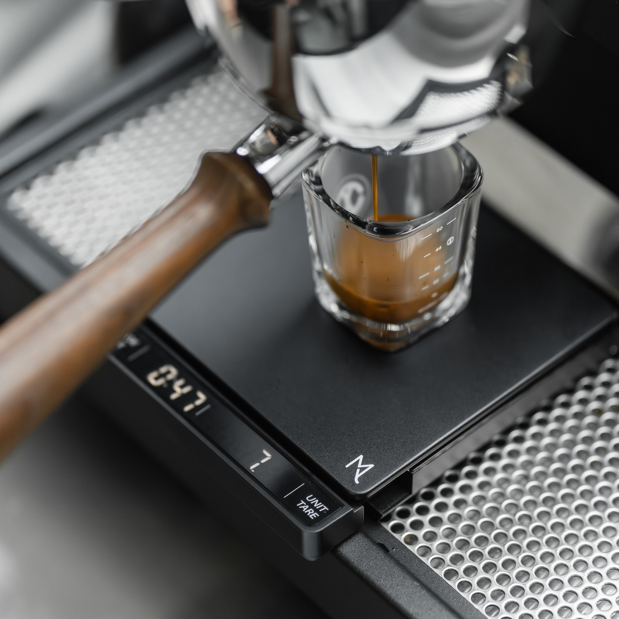 Katze Smart Coffee Scale - Matte Black