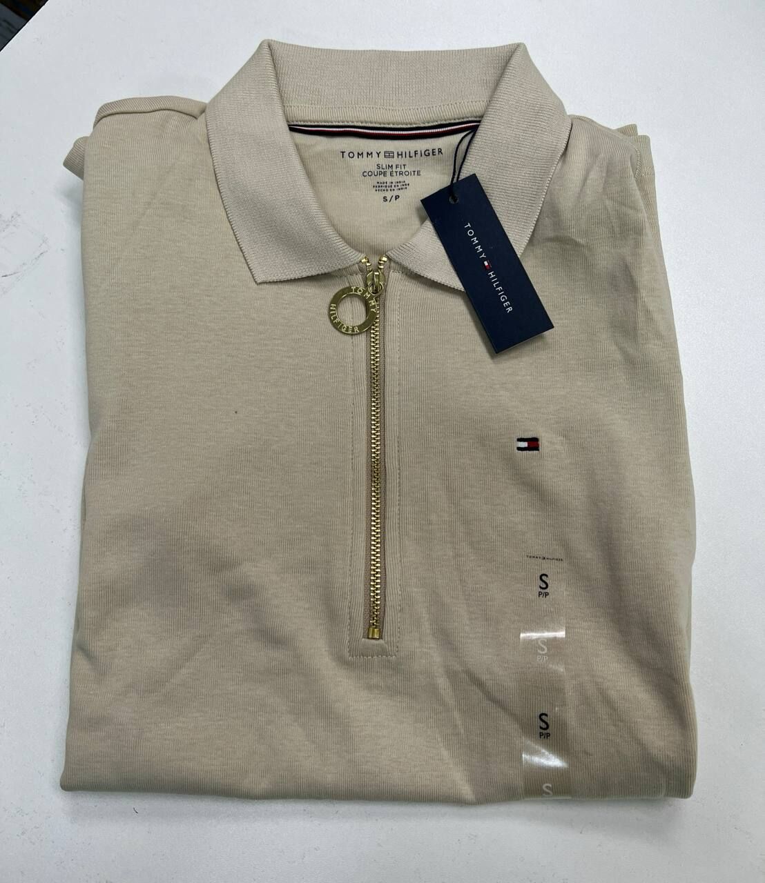 [S] TOMMY HILFIGER CLASSIC BEIGE SLIM FIT ZIP POLO, 76J1536-253 (STH1377)