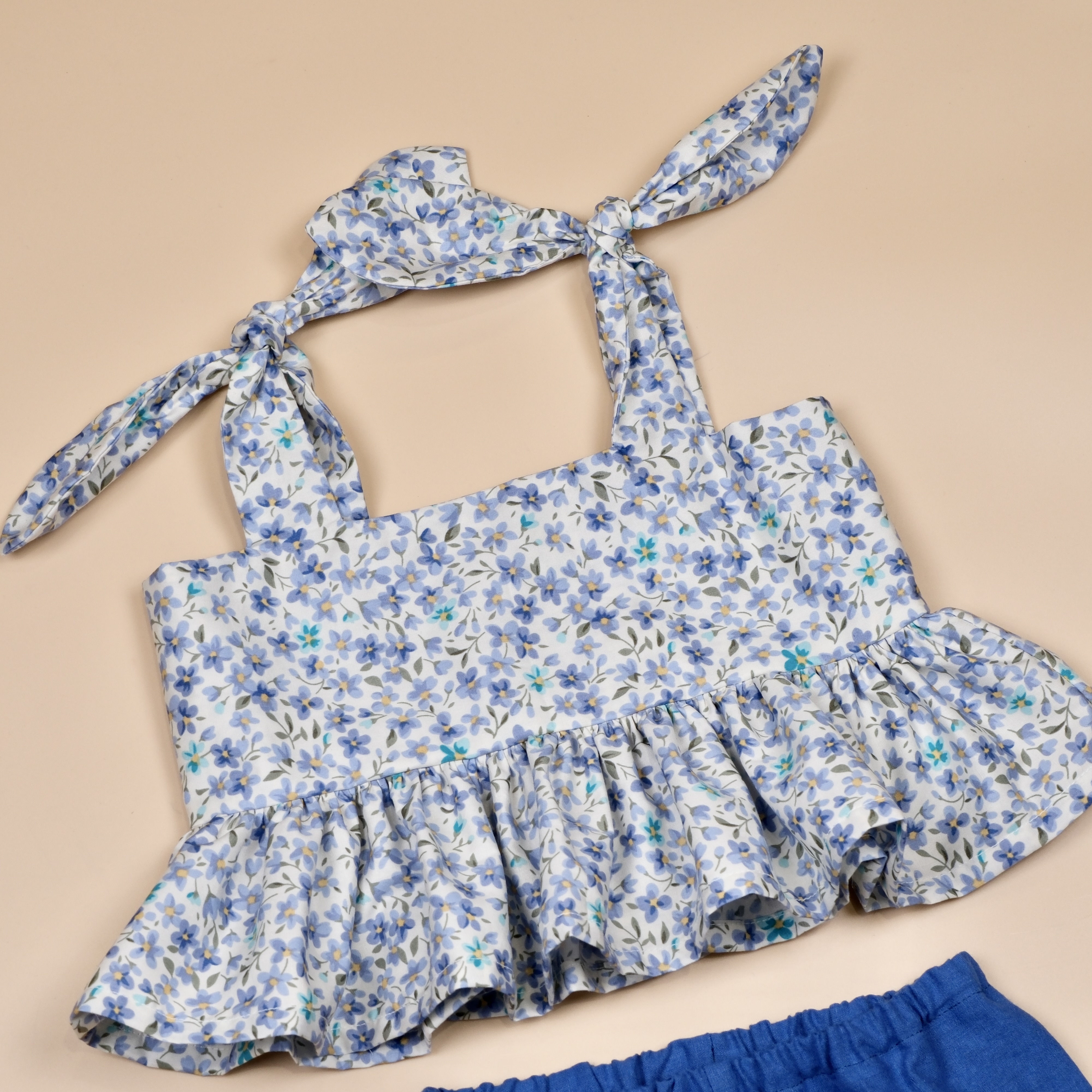 映夏系列 ꕤ 藍海小花 ꕤ 手作女童綁帶上衣＋短褲套裝