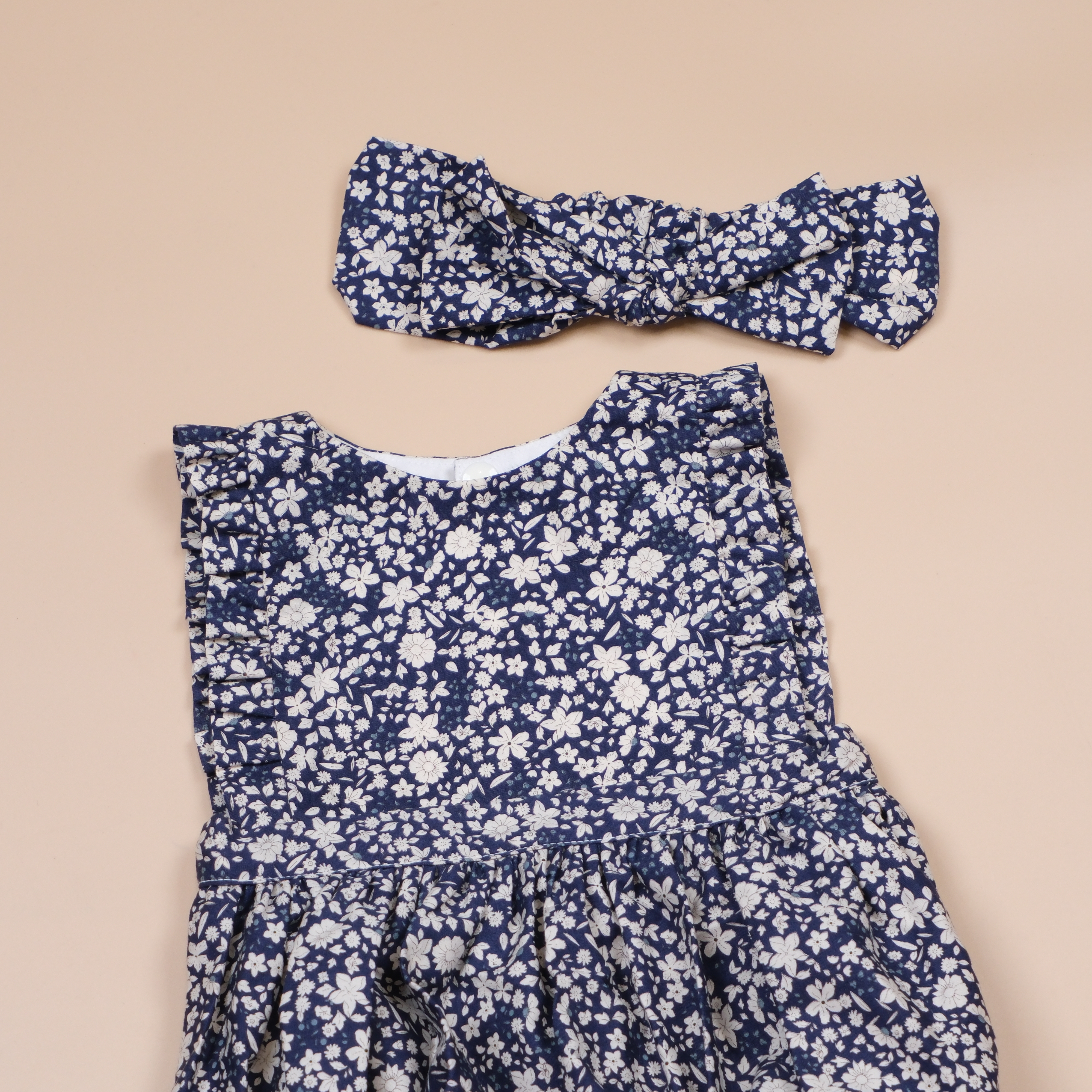 耳畔花語系列 ❋ 非洲菫藍 ❋ 手作嬰幼兒無袖包屁衣