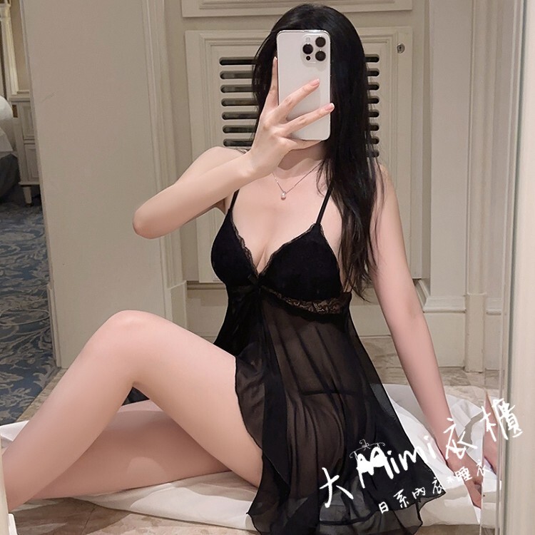 花影傾心性感睡衣