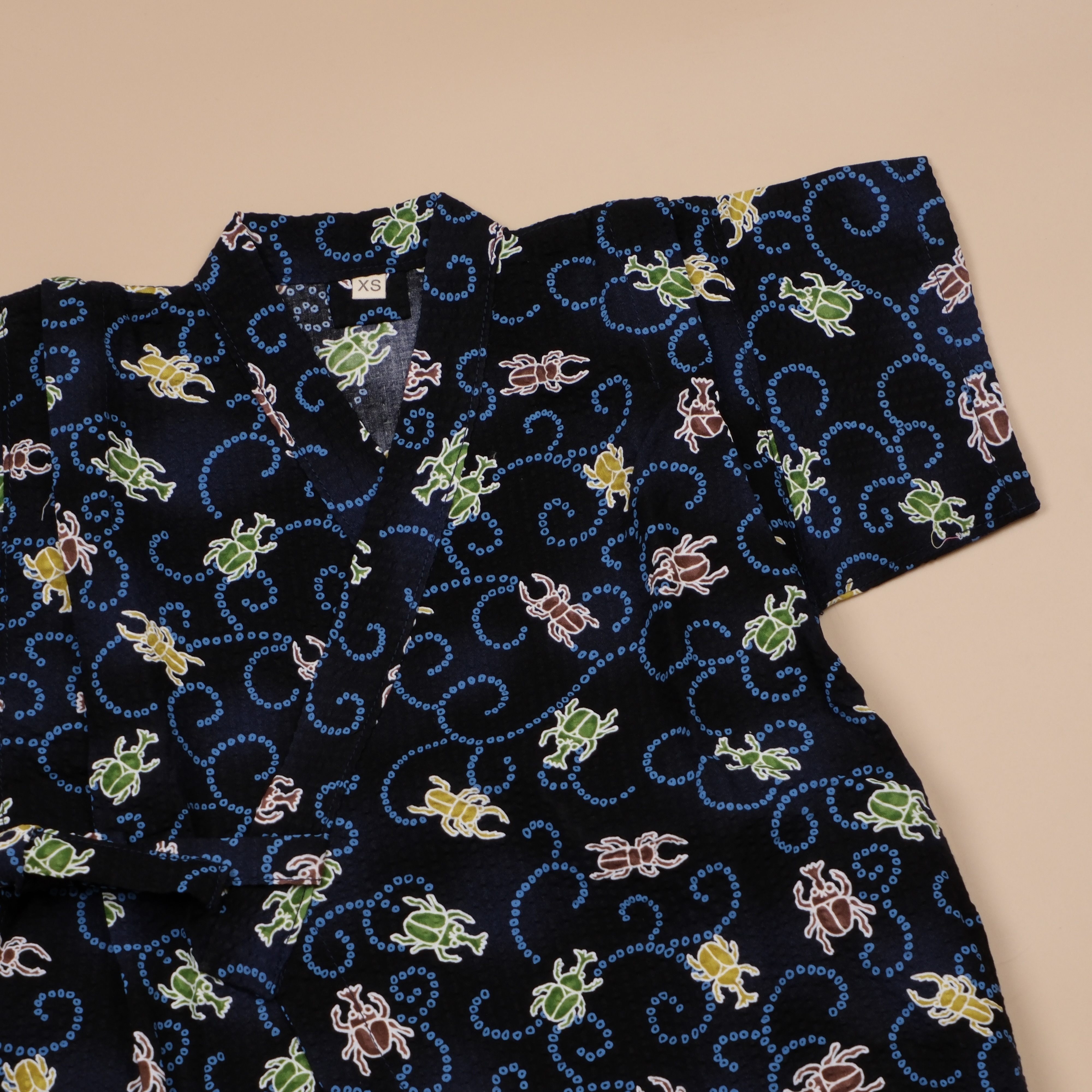 手作嬰幼童連身甚平 ❀ 渲染深藍黑底甲蟲