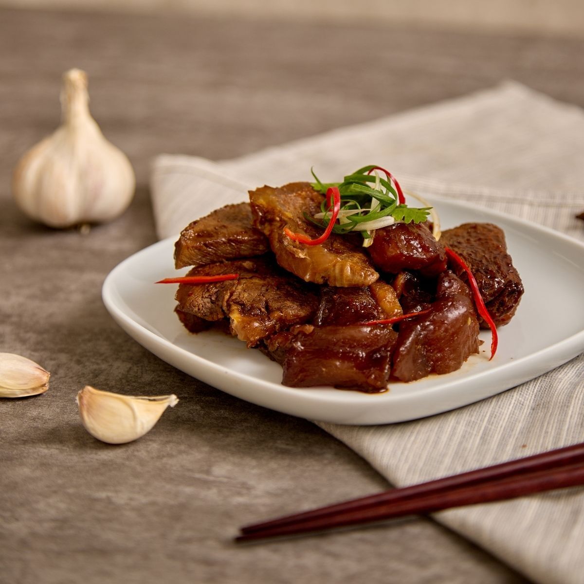 巨好吃推薦免運組14入【蒜香牛肚 *2、蒜香半筋半肉*2、蒜香天婦羅組合 *2、蒜香米血糕 *2、蒜香豬舌頭 *2、蒜香嘴邊肉*2 、甜心豆干【原味*1/辣味*1】