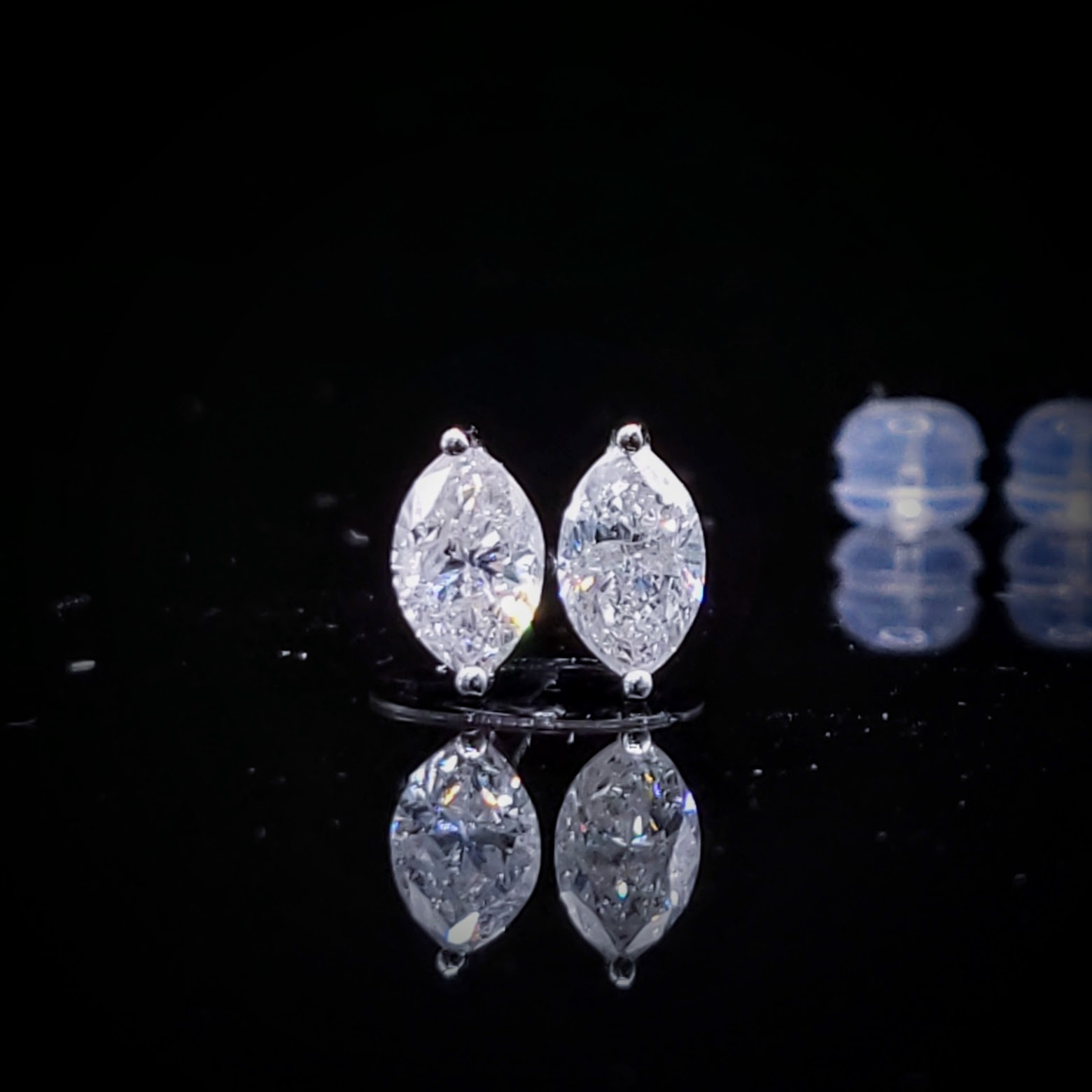 18K White Gold 1.24ct Marquise Cut Diamond Earrings