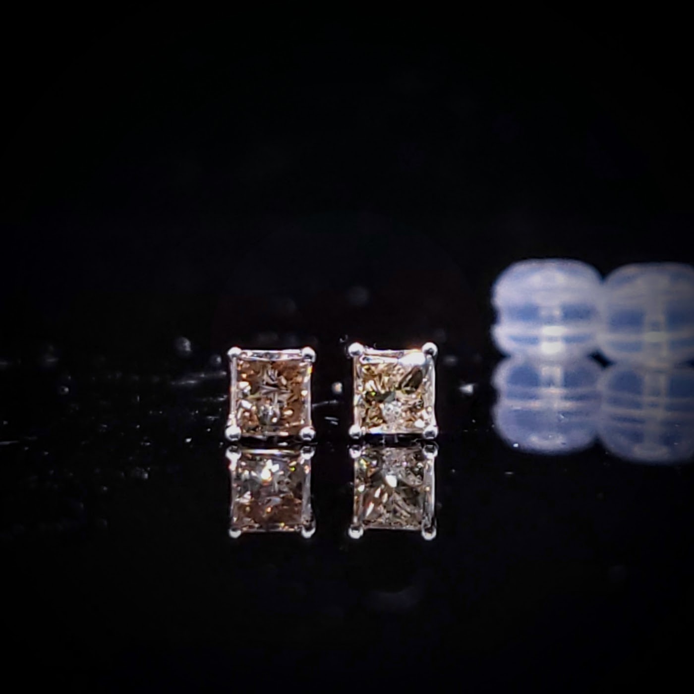 18K White Gold 0.38ct Fancy Champagne Princess Cut Diamond Earrings