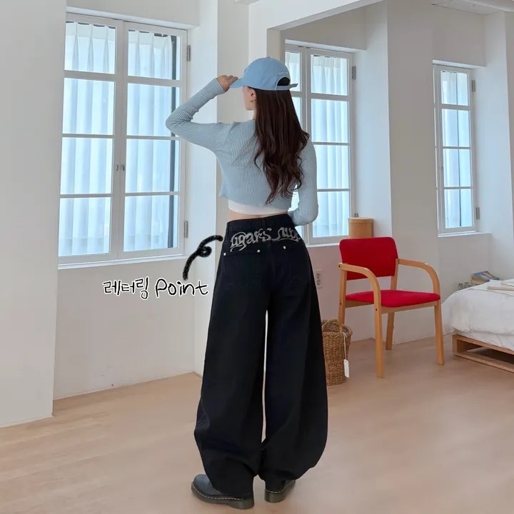 【優惠價預訂】25FW人氣批發款！韓國銀色字母彎刀褲