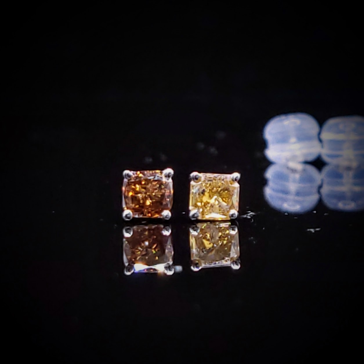 18K White Gold 0.49ct Fancy Brown Cushion Cut Diamond Earrings