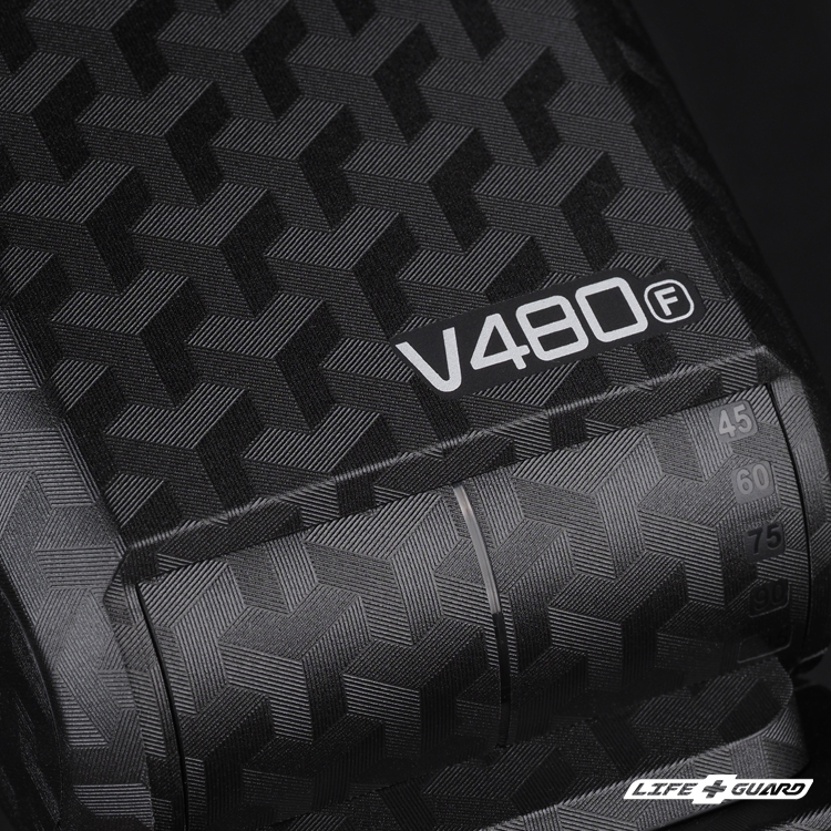 Godox V480 閃光燈貼膜側面展示圖，LIFE+GUARD 黑色箭影風格