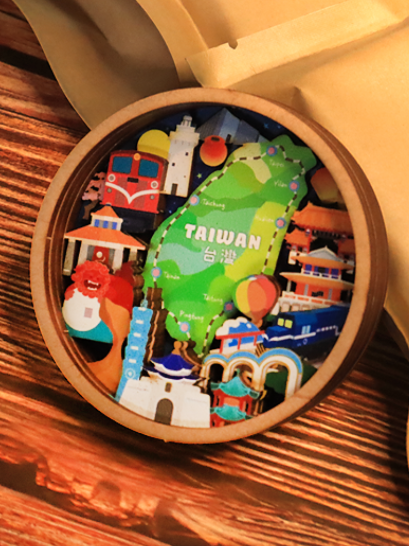 SINGEZIH】円形木製冷蔵庫マグネット（全島地図／グルメステージ）|來