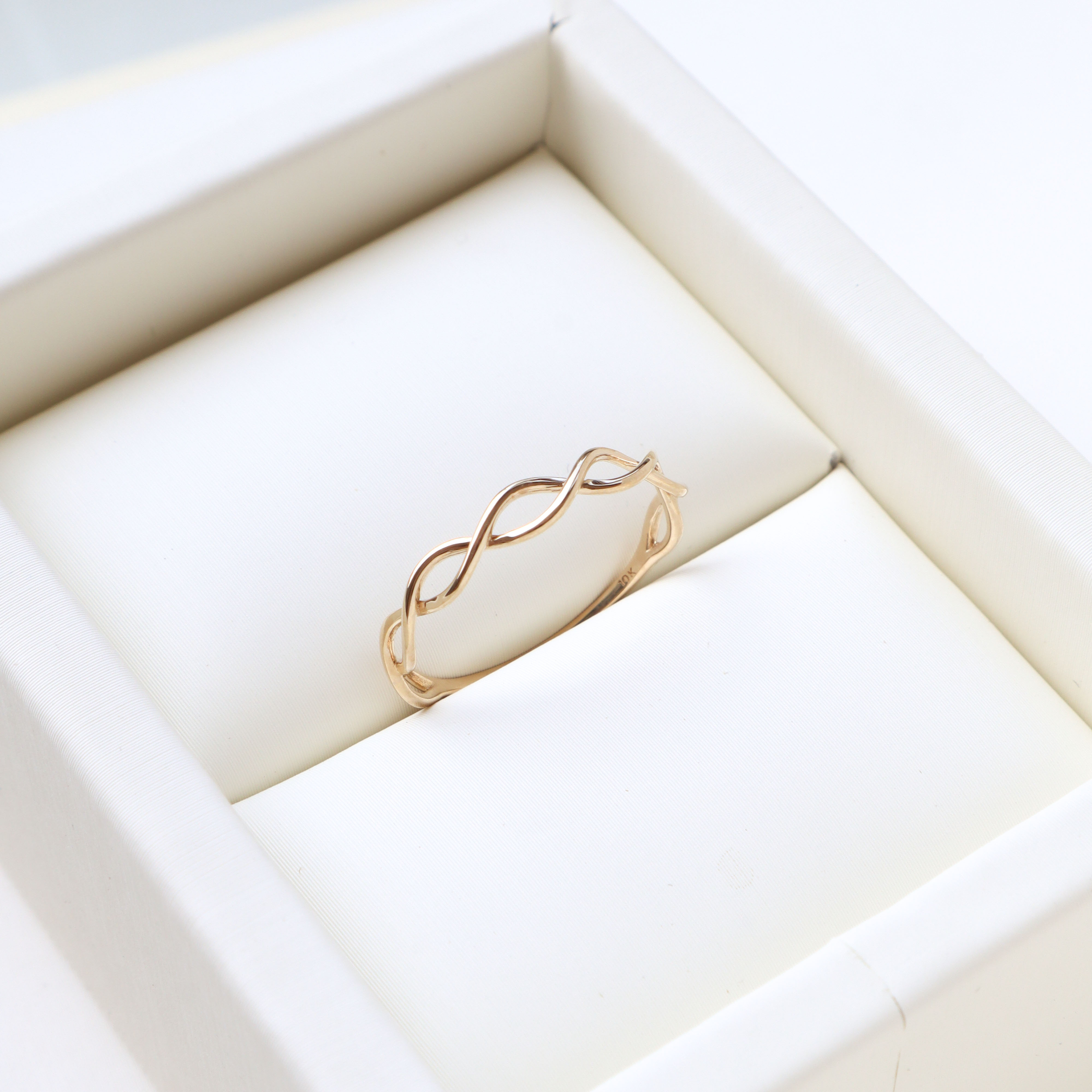 10K/交錯環圈素面戒指