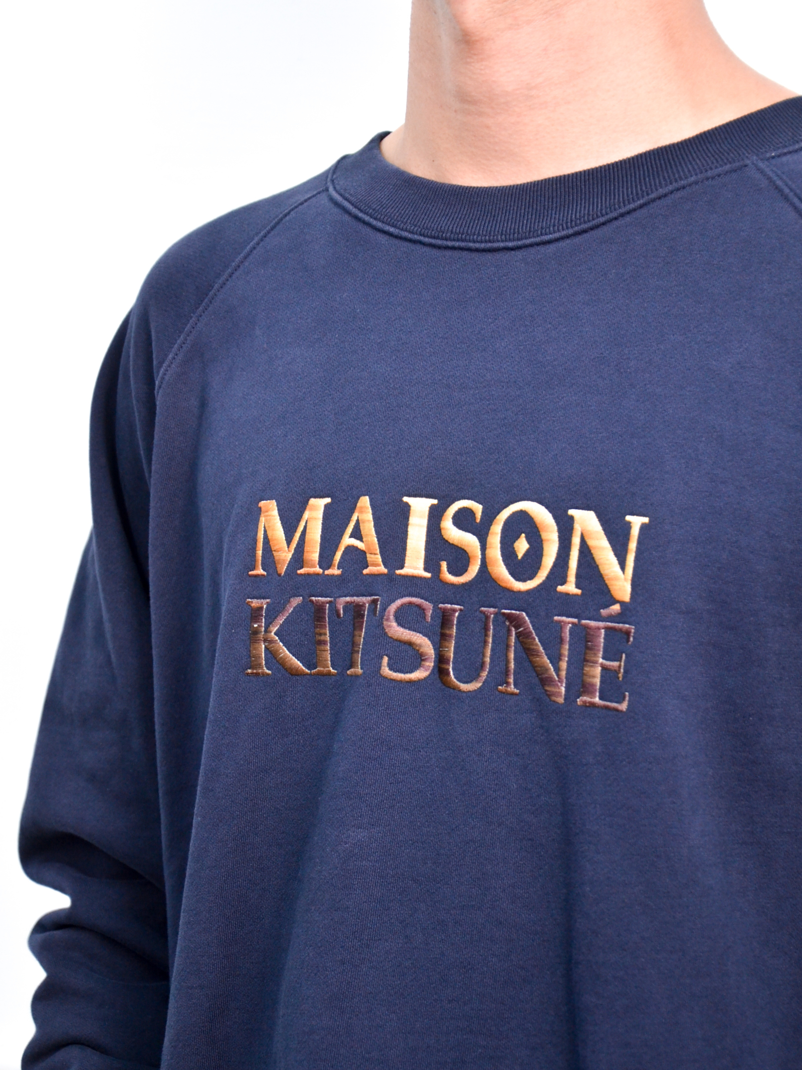 Maison Kitsune Sweatshirt 漸變字樣刺繡大學T 藍/綠【NM00311KM0001】