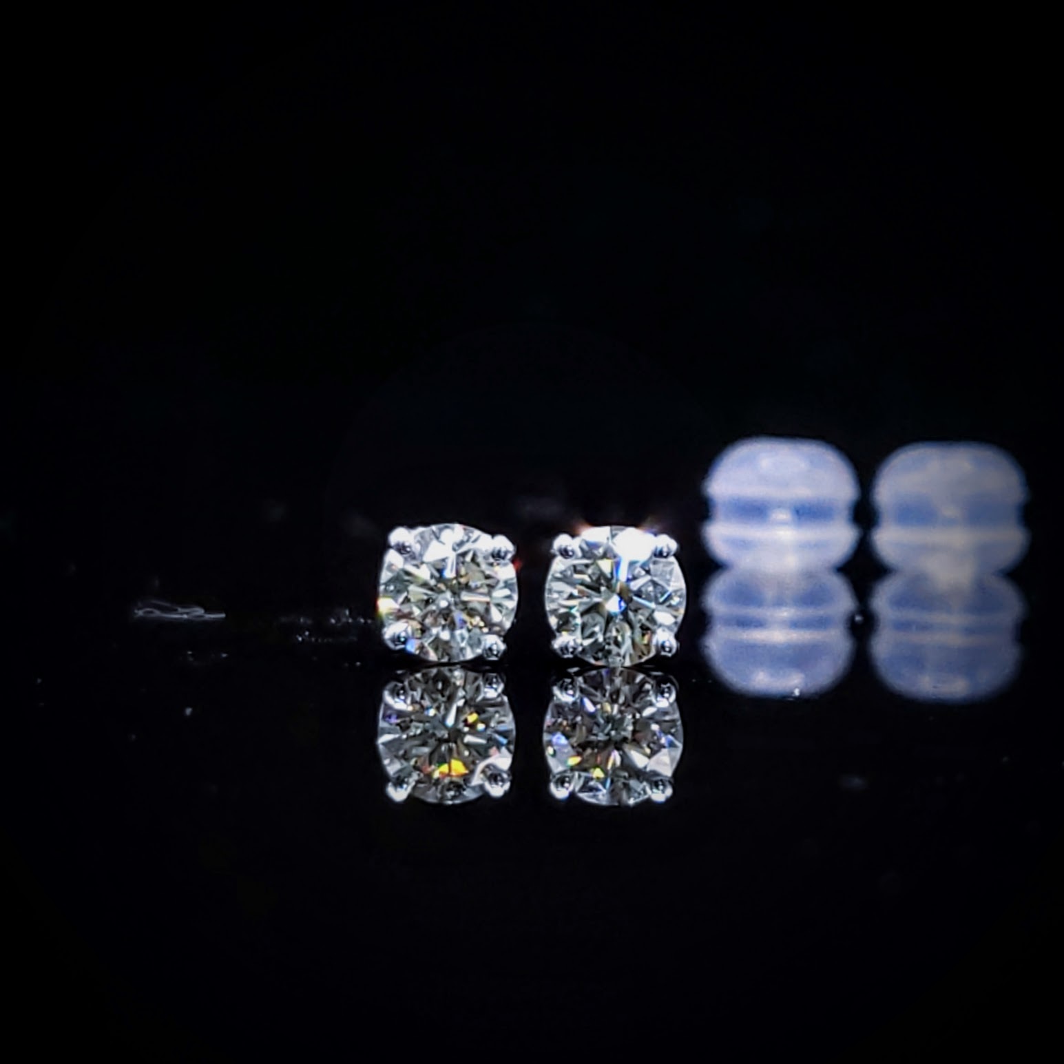 18K White Gold 0.52ct Diamond Earrings