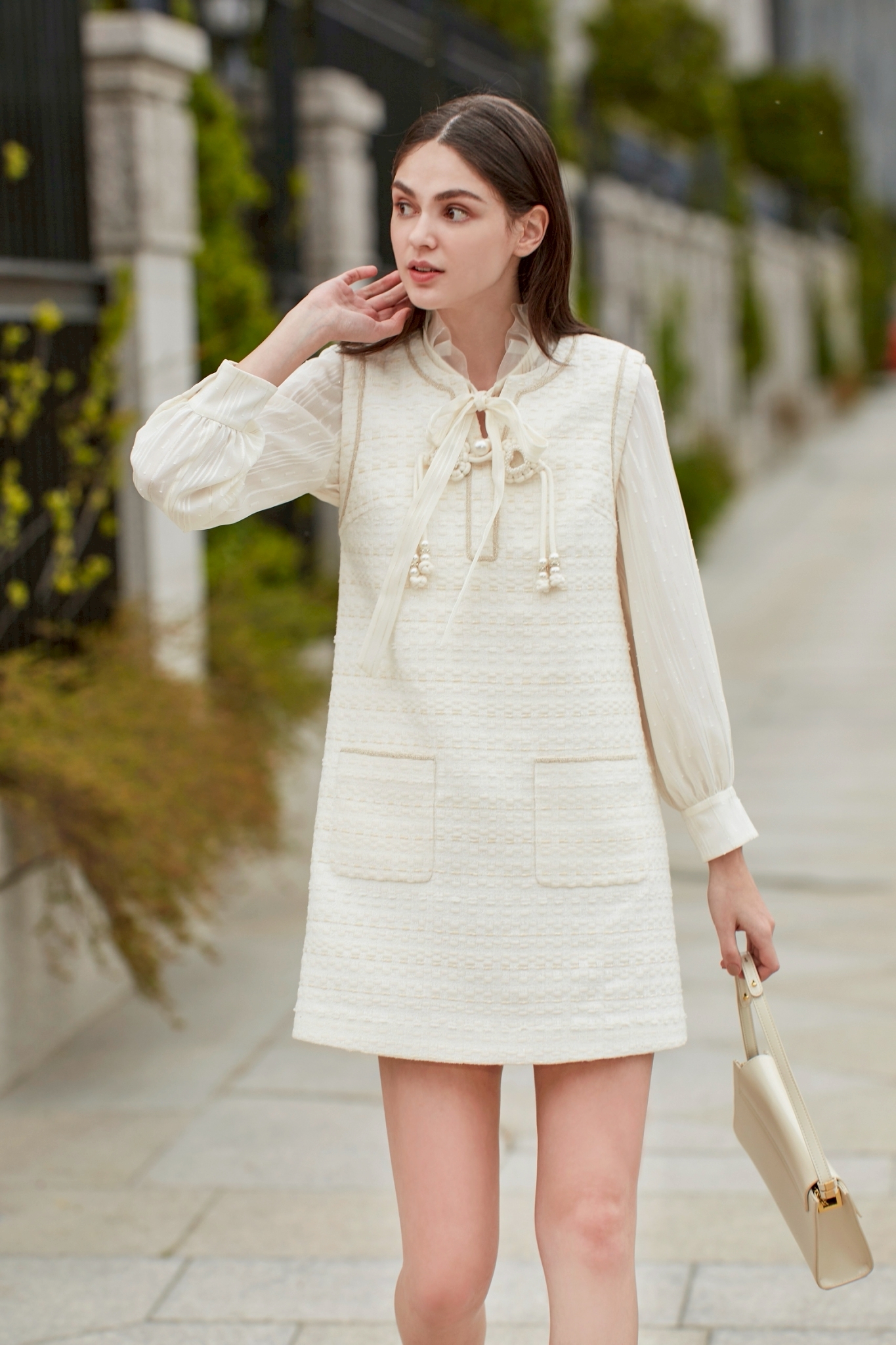 BC15036E1 東方玫瑰奶白花呢背心裙