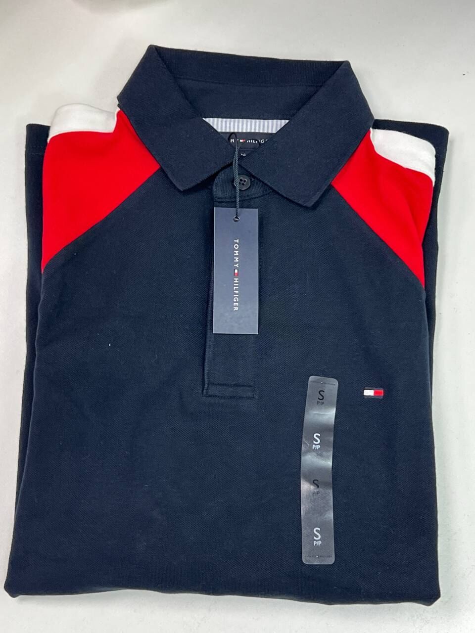 [S] TOMMY HILFIGER NAVY/RED REGULAR FIT RAGLAN-SLEEVE POLO, XM05160-400 (STH1440)