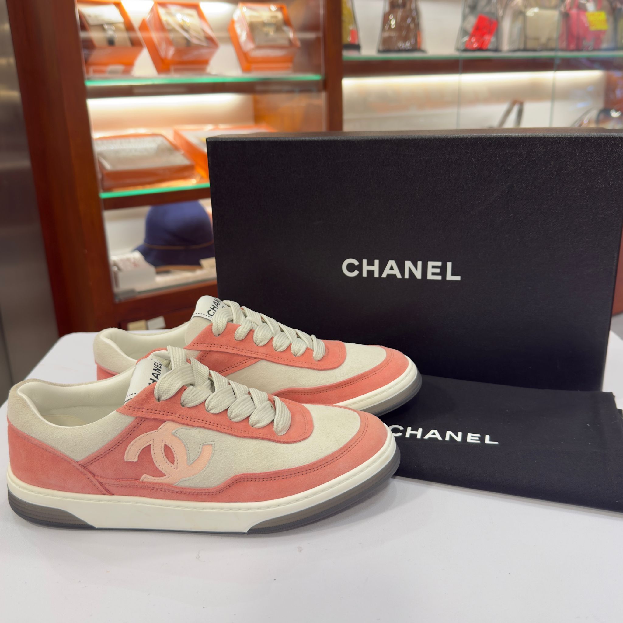 全新CHANEL 波鞋 37.5碼 粉色/白色 CC LOGO #BRAND NEW #香榭站正品