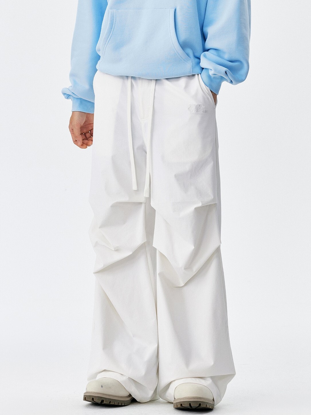 MEDM  抽繩 口袋刺繡Logo 雙膝打摺 尼龍長褲