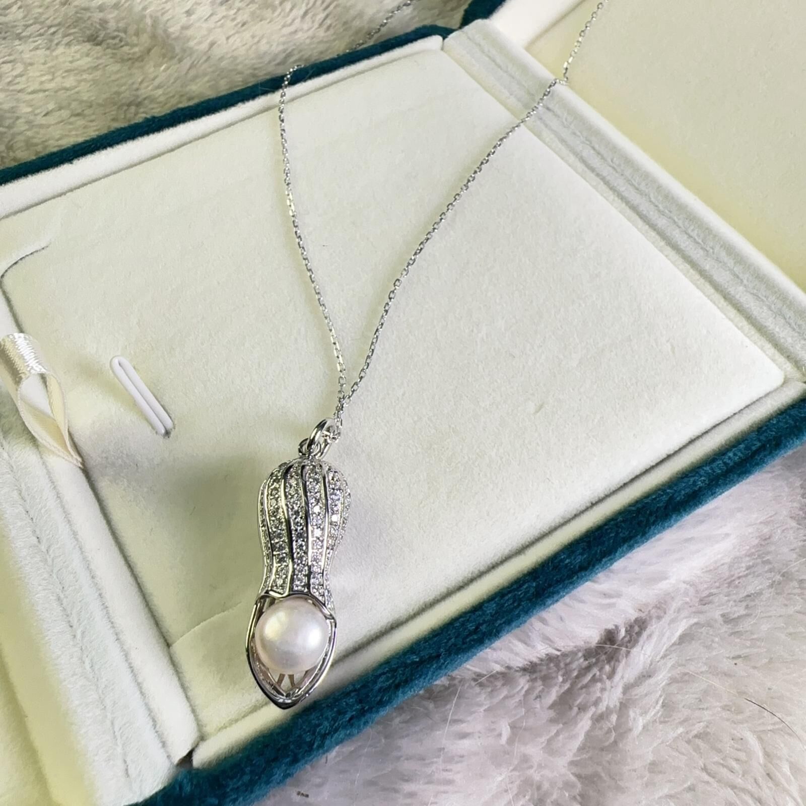 【直播】LC0828104 頸鏈(600181)