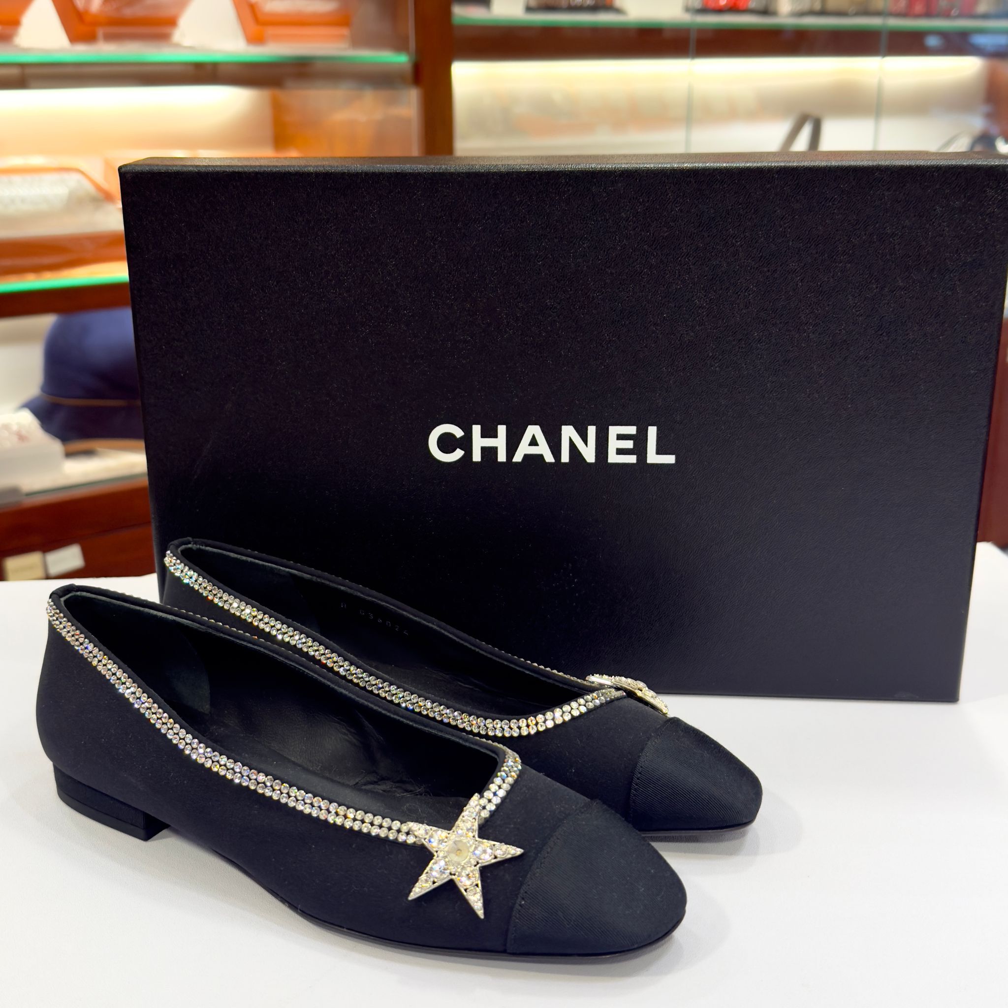 全新CHANEL 平底鞋 36.5碼 黑色絹面 星星水鑽 #BRAND NEW #香榭站正品