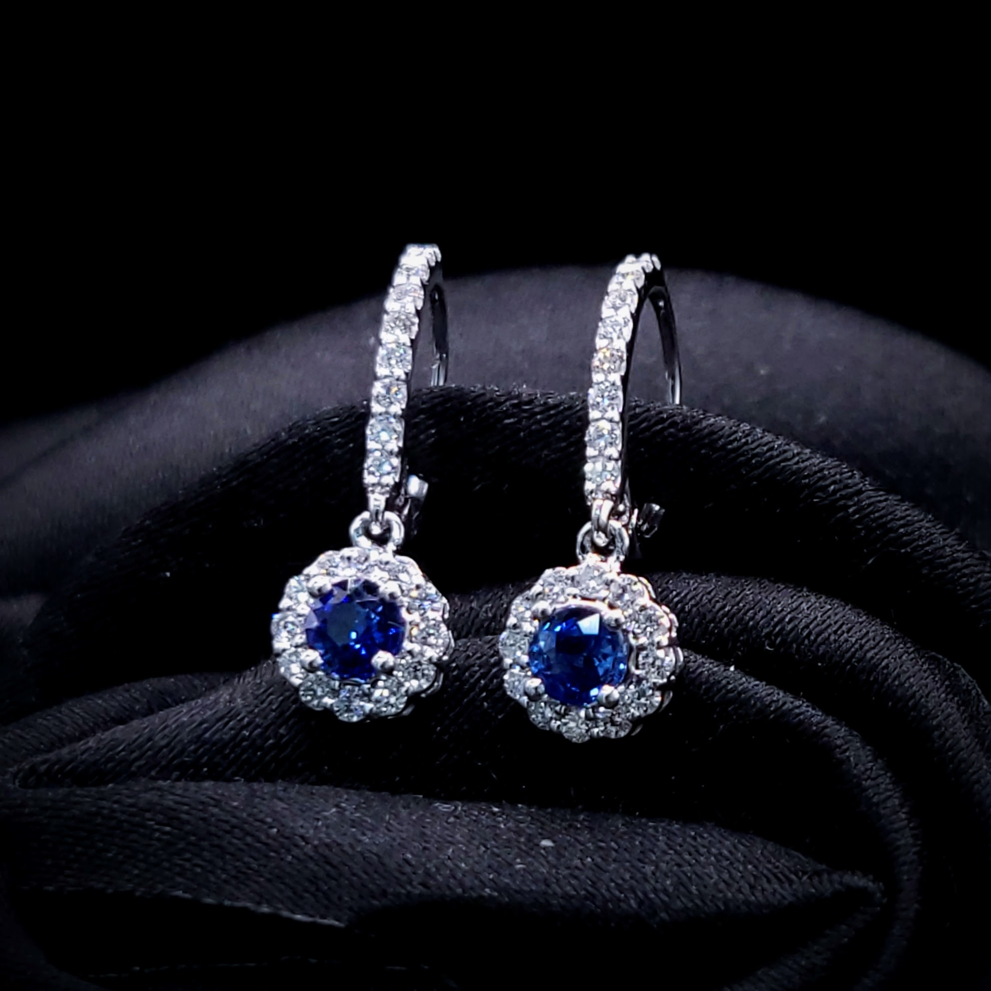 18K White Gold 0.40ct Emerald Drop Earrings