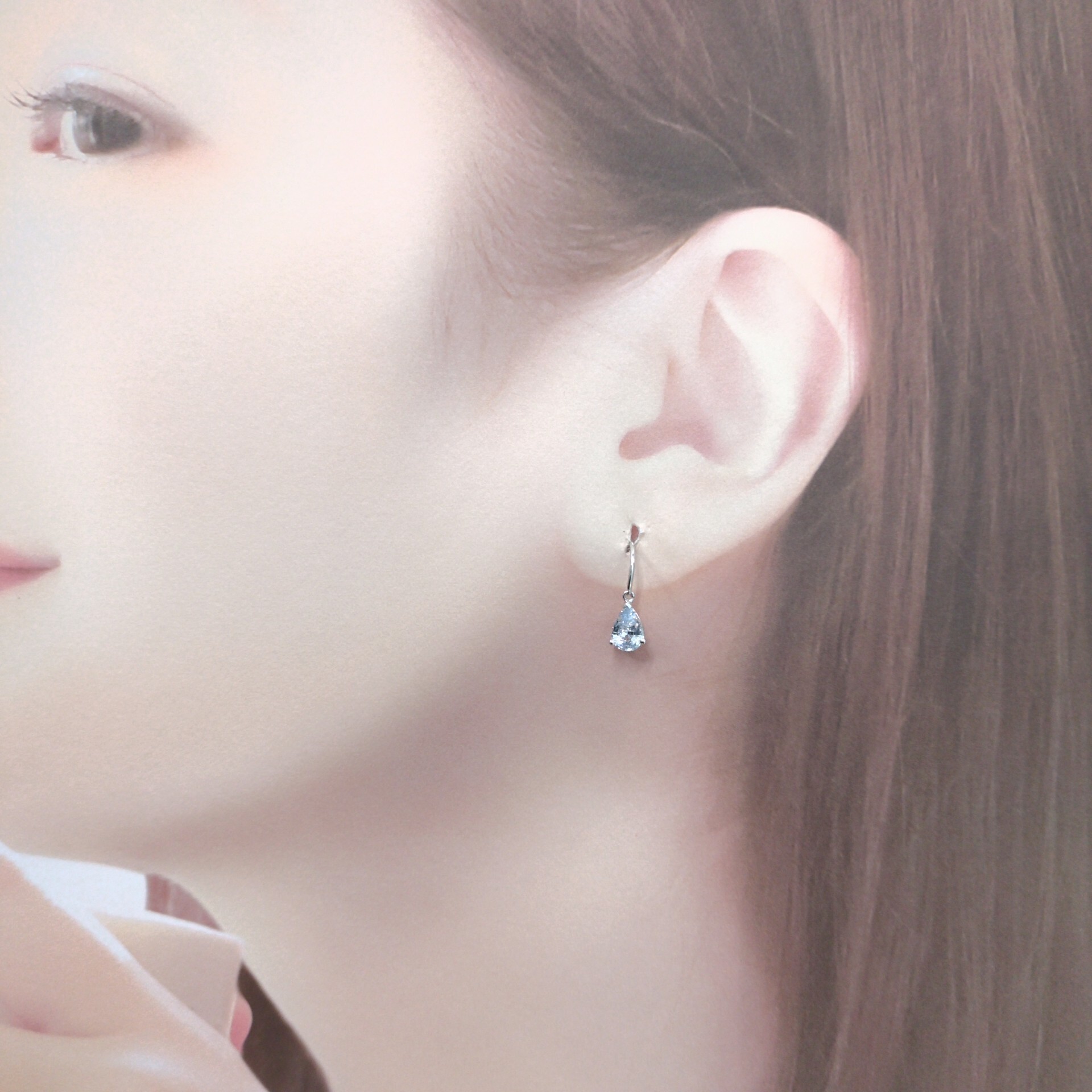 18K White Gold 1.52ct Sapphire Drop Earrings