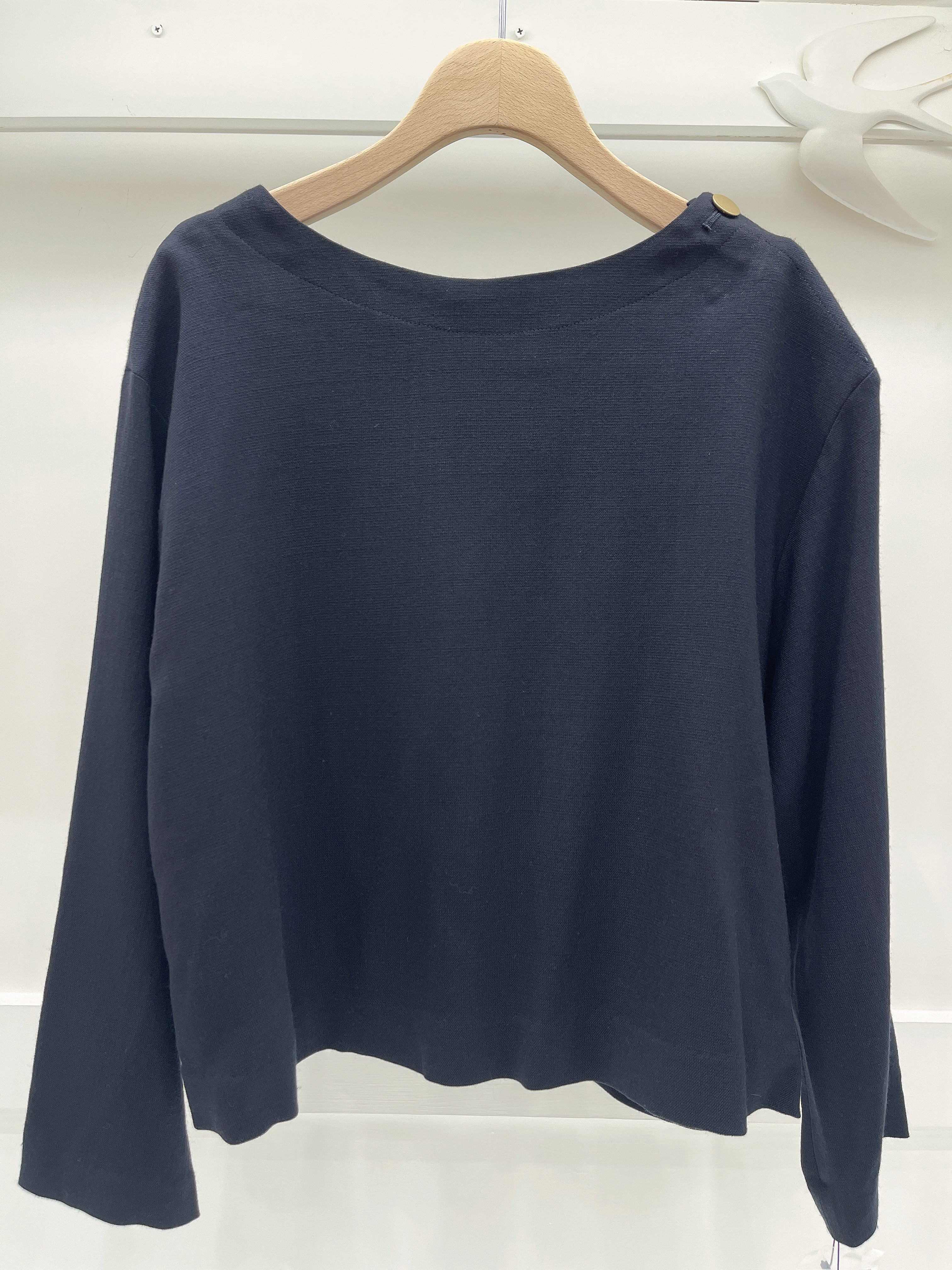 肩金釦長袖上衣