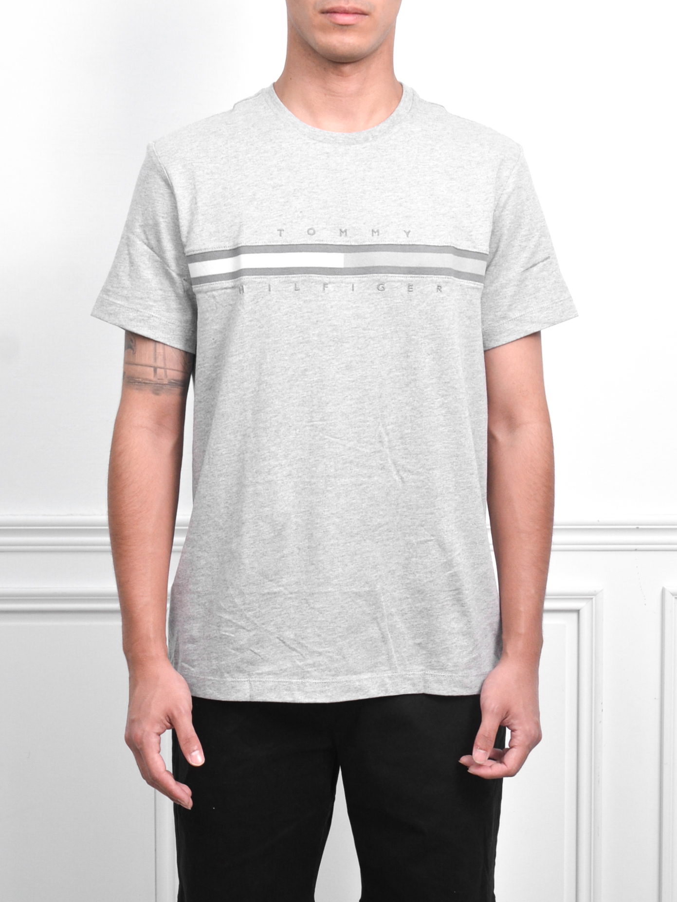 Tommy Hilfiger T-Shirt Grey 經典織帶短袖 (灰)