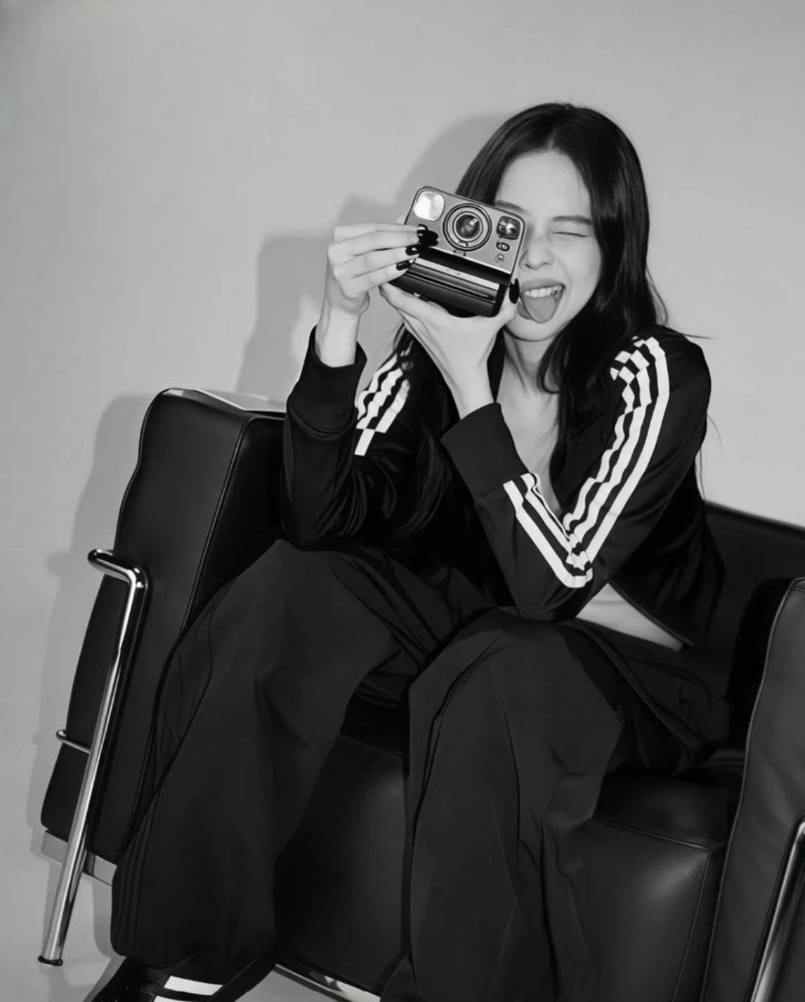 Jennie同款🖤ADIDAS ORIGINALS 尼龍彎刀褲