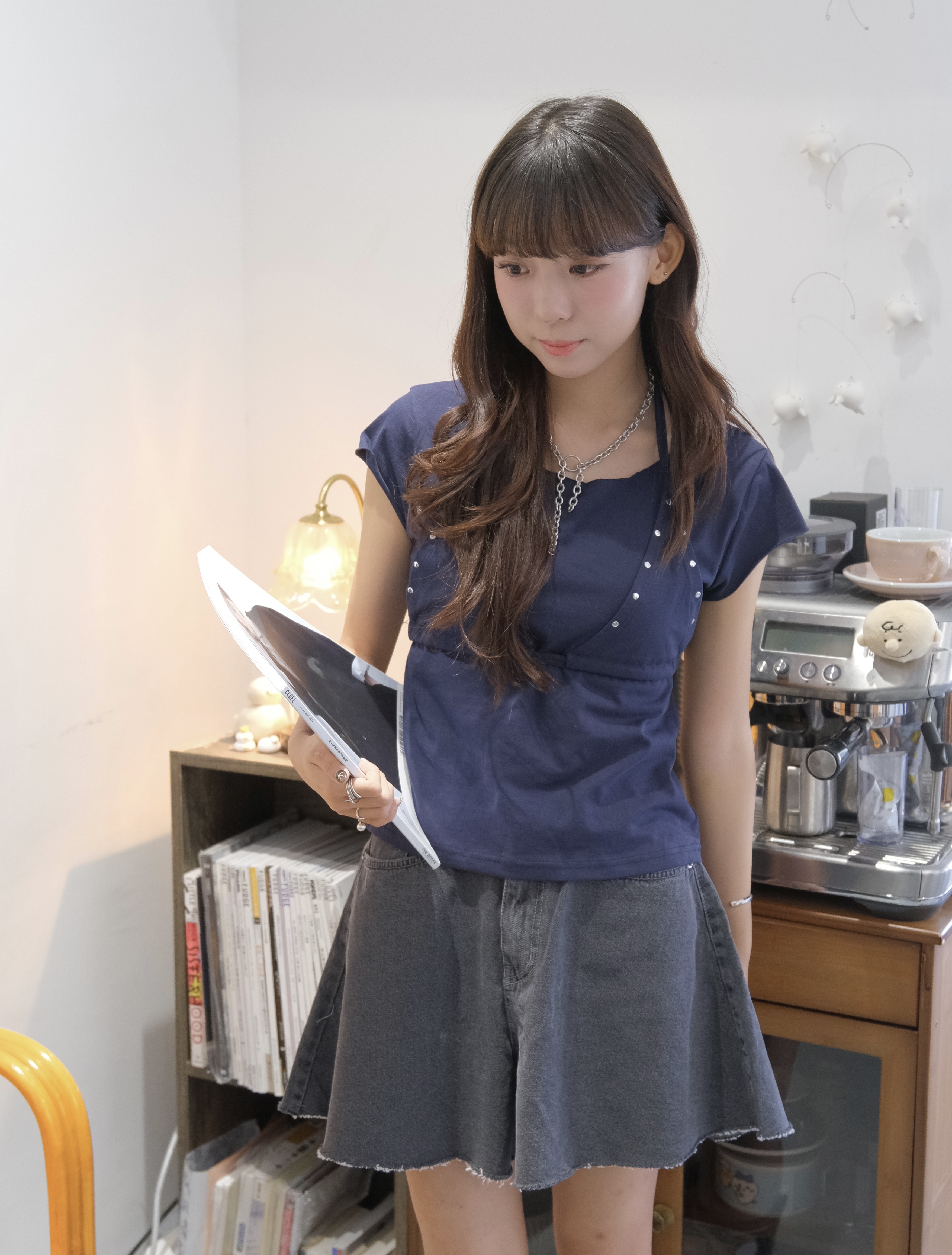 大領口窩釘BRA形TOP