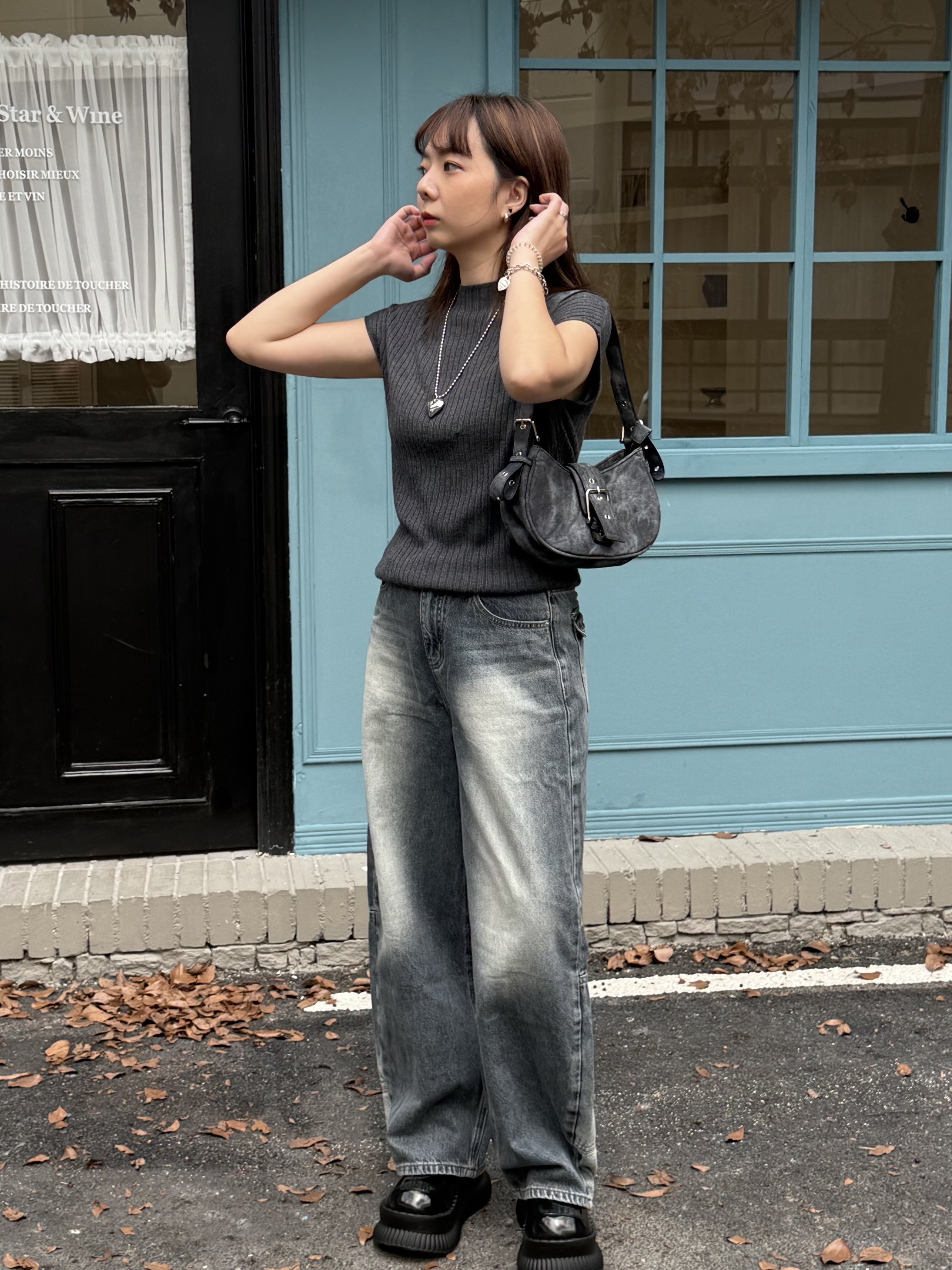 刷色牛仔彎刀褲