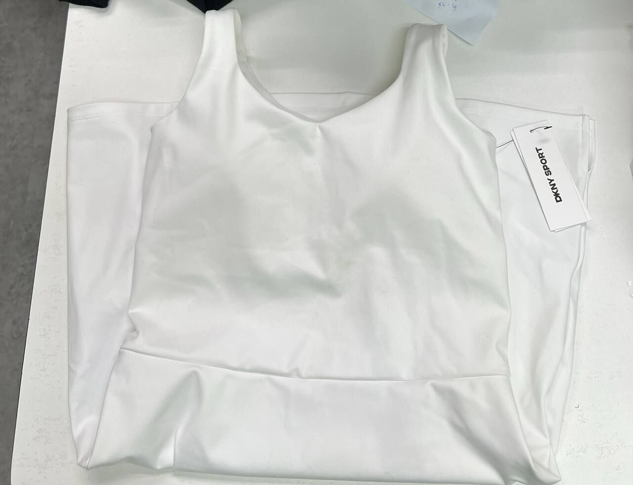 [S] DKNY WHITE V-NECK RACERBACK TENNIS DRESS WITH BUILT IN BRA, DP5D4896-WHT [FINAL SALE] (SD1501)