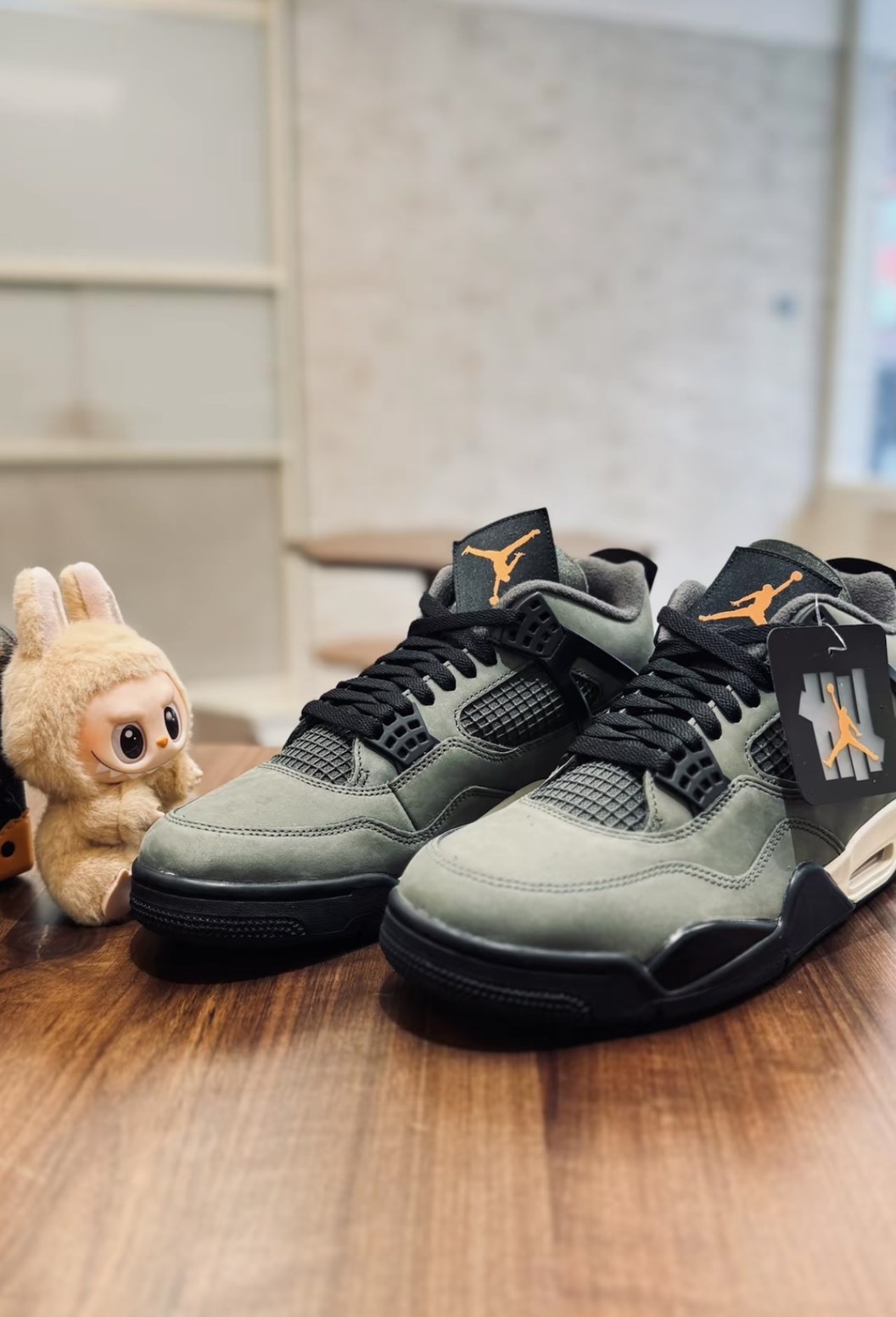 UNDEFEATED x Jordan Air Jordan 4 中幫 復古籃球鞋 IB1519200