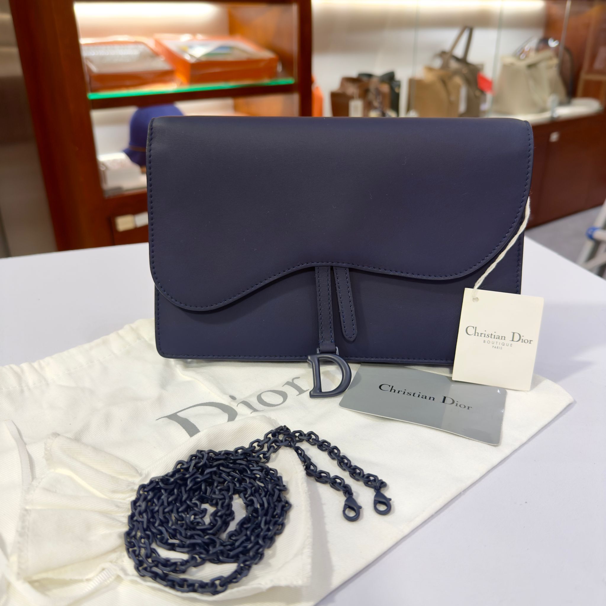 全新DIOR 斜背包/手拿包 WOC 深藍色牛皮鏈條 #BRAND NEW #香榭站正品