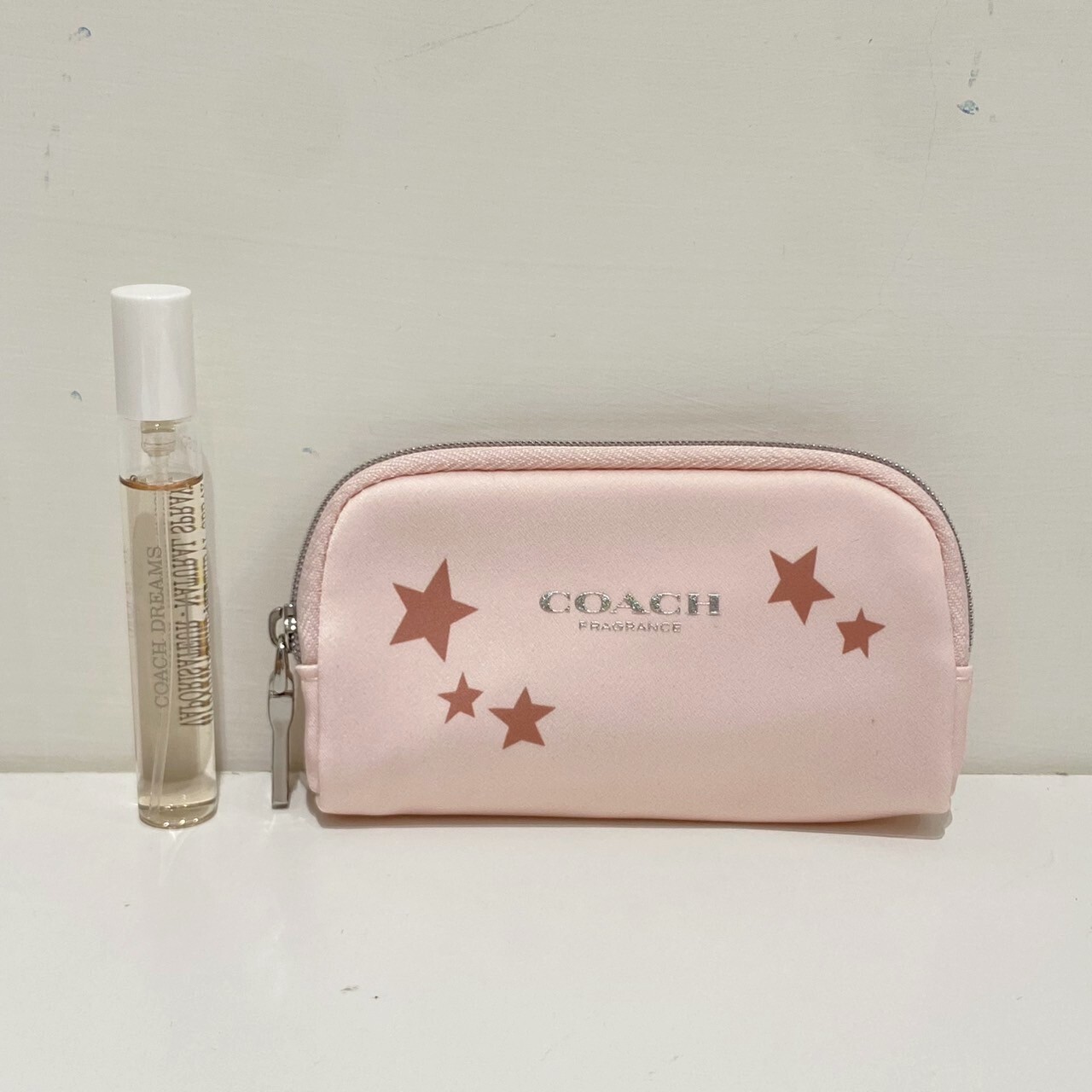 Coach 蔻馳 逐夢女性小香精禮盒 (隨行香氛淡香精7.5ml+化妝包)