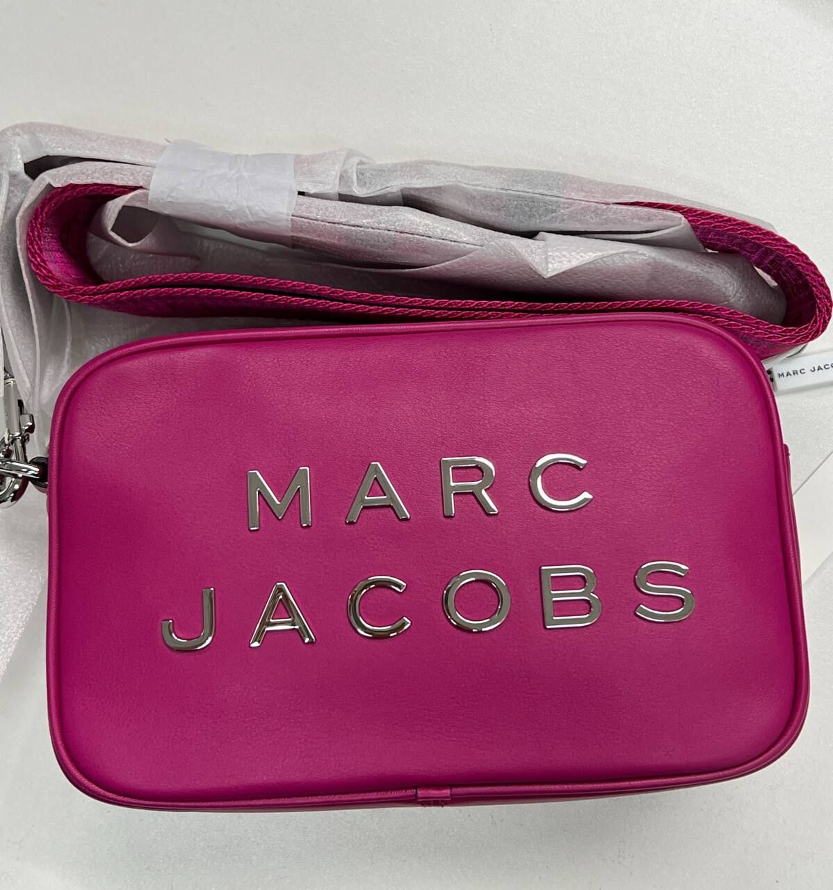 [S] MARC JACOBS LIPSTICK PINK 4P3HCR020H02-955 SMOOTH LEATHER CAMERA BAG, 196611172615 (SMJ592)