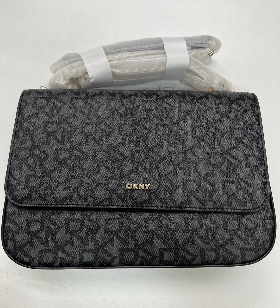 [S] DKNY BLACK LOGO BLACK R213JA14 SMALL FLAP SHOULDER, 755404044401 [FINAL SALE] (SD1508)