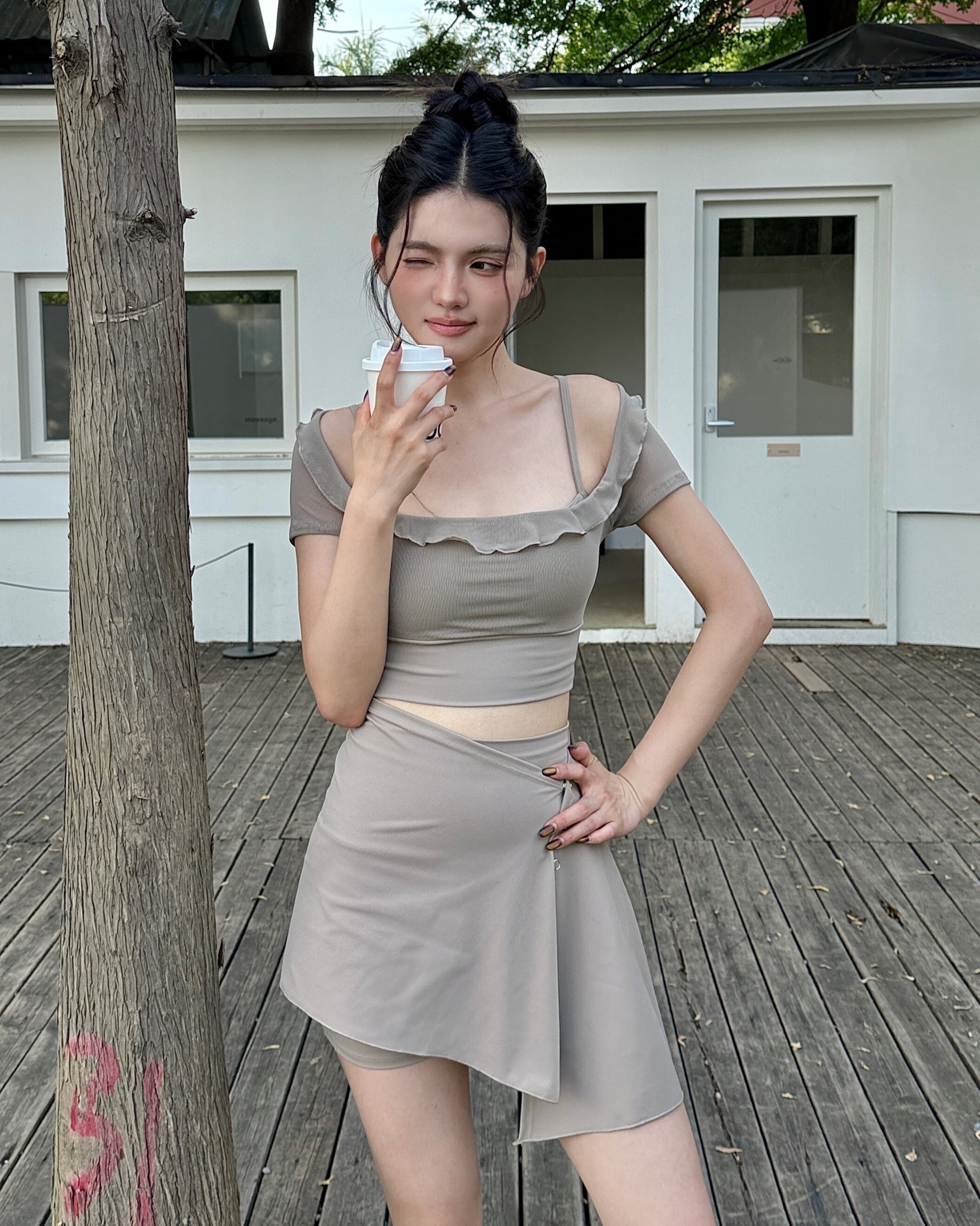 GLINT 花邊網紗兩件式上衣-蜜茶色