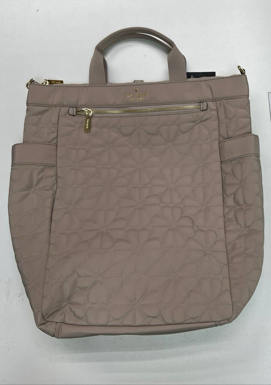 [S] KATE SPADE COZY GREY KK161 SPADE FLOWER QUILTED MD CONVERTIBLE BACKPACK, 196021593239 (SKS1662)