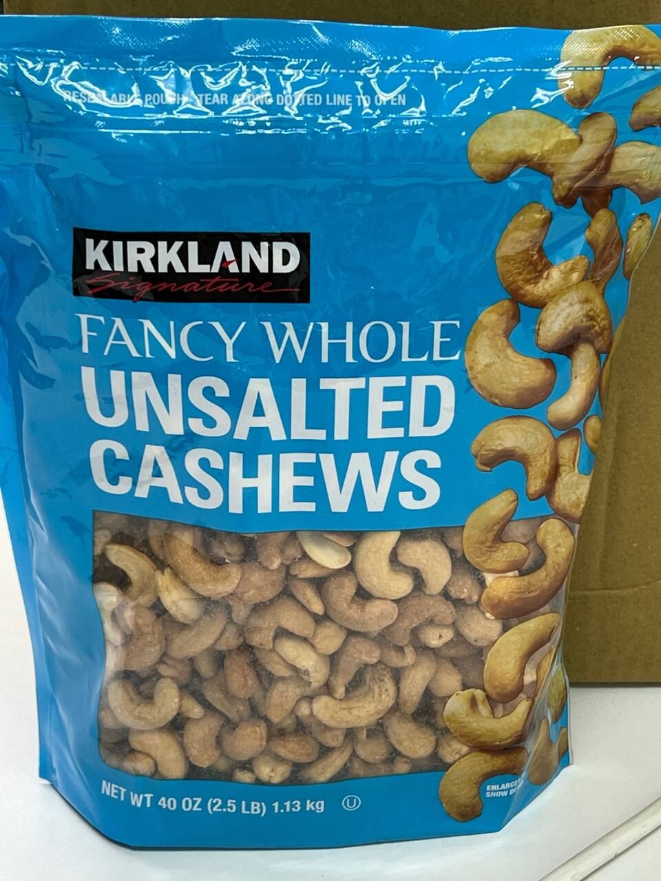 [S] KIRKLAND SIGNATURE FANCY WHOLE UNSALTED CASHEWS, 2.5 LBS, 096619928910 (SZZ721)