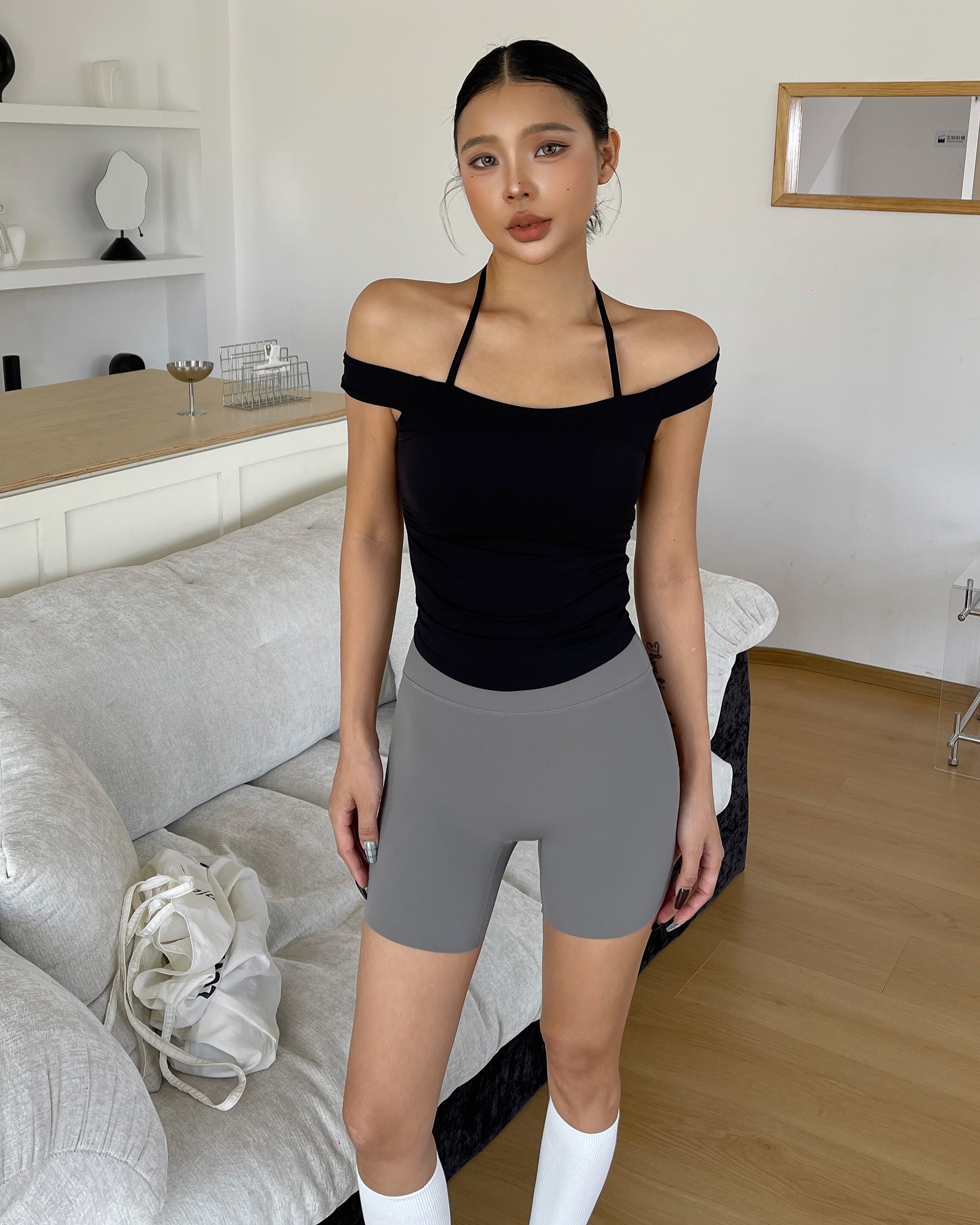 SHIFT 三穿綁帶寬肩帶機能上衣-黑色